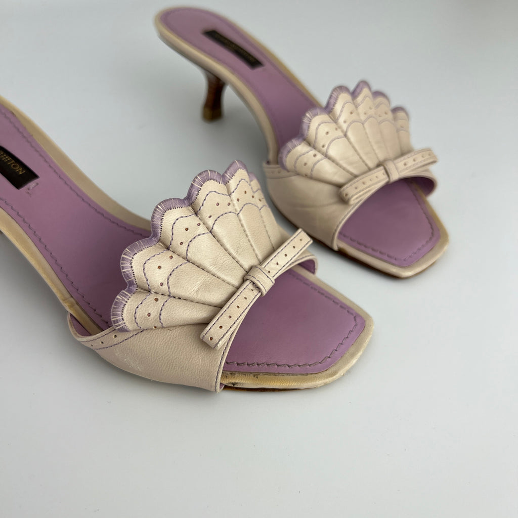 Louis Vuitton | Vintage Scallop Fan Lavender Beige Leather Kitten Heel Mules (35)
