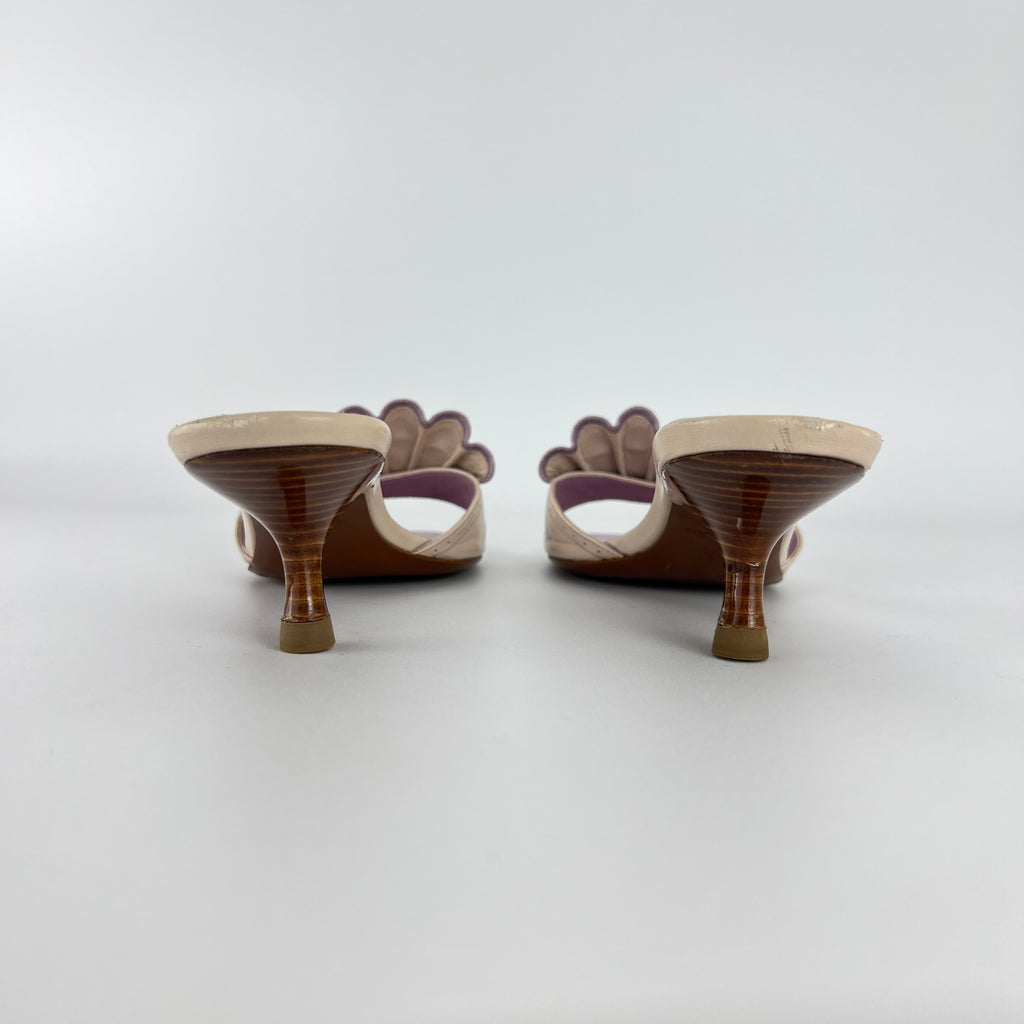 Louis Vuitton | Vintage Scallop Fan Lavender Beige Leather Kitten Heel Mules (35)