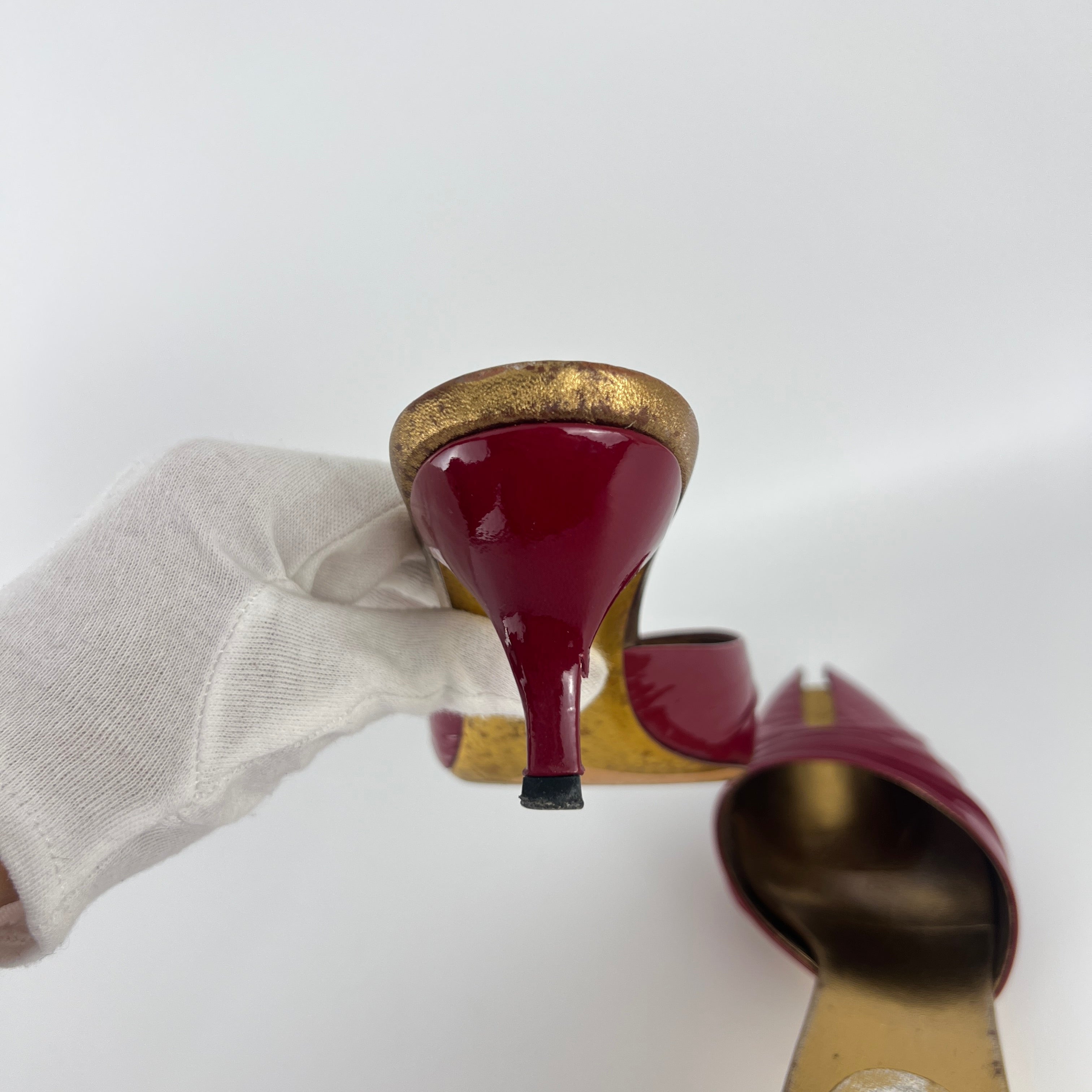 Gucci | Vintage Red Patent Leather Split Toe Gold Kitten Heel Slide Mules (37.5)