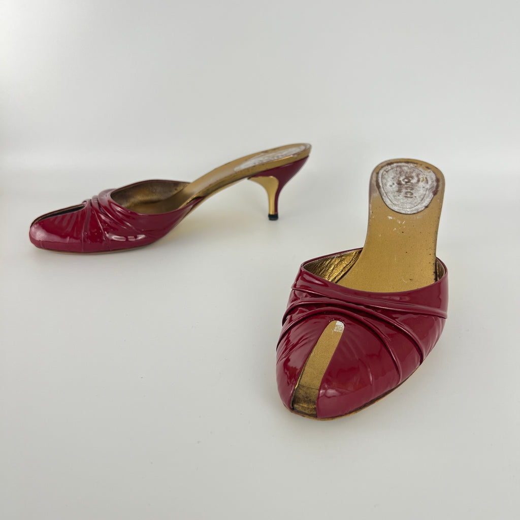 Gucci | Vintage Red Patent Leather Split Toe Gold Kitten Heel Slide Mules (37.5)