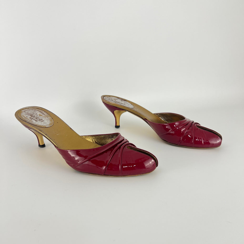 Gucci | Vintage Red Patent Leather Split Toe Gold Kitten Heel Slide Mules (37.5)