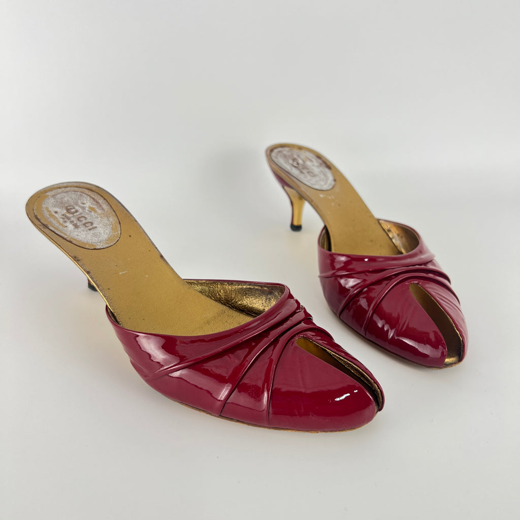 Gucci | Vintage Red Patent Leather Split Toe Gold Kitten Heel Slide Mules (37.5)