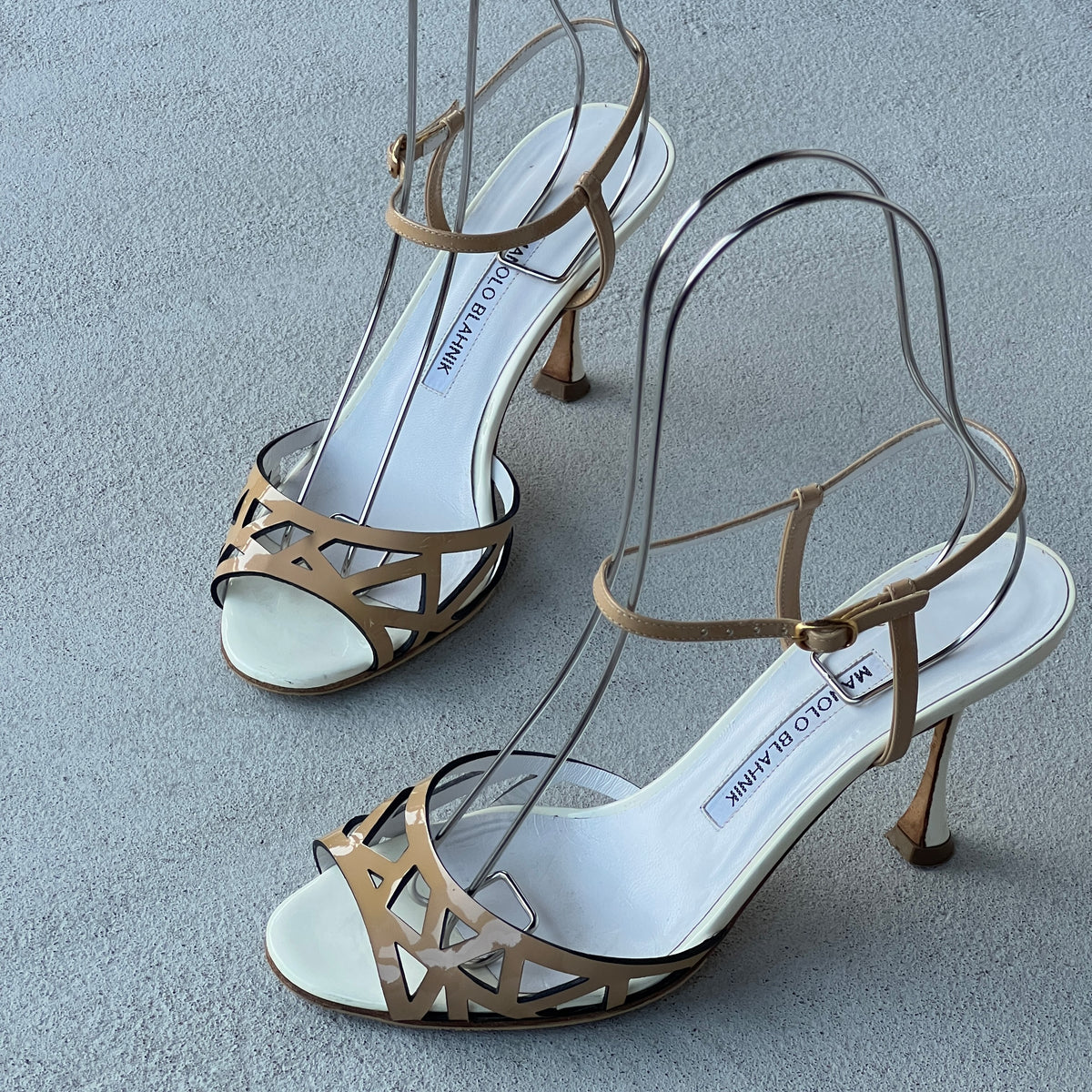 Manolo Blahnik | Nude Tan Leather Ankle Strap White Stiletto Sandal Heels (37)