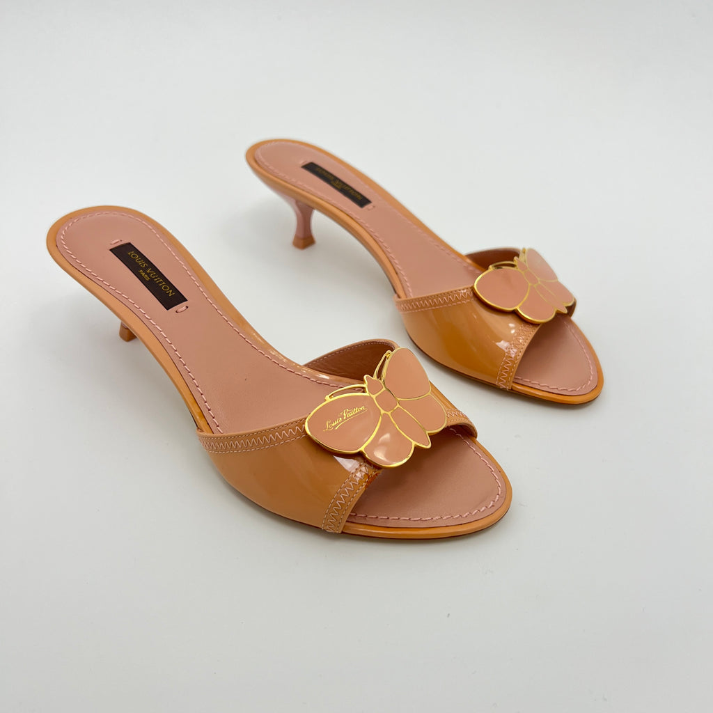 Louis Vuitton | Nude Pink Butterfly Logo Patent Leather Mules Unworn (35.5)