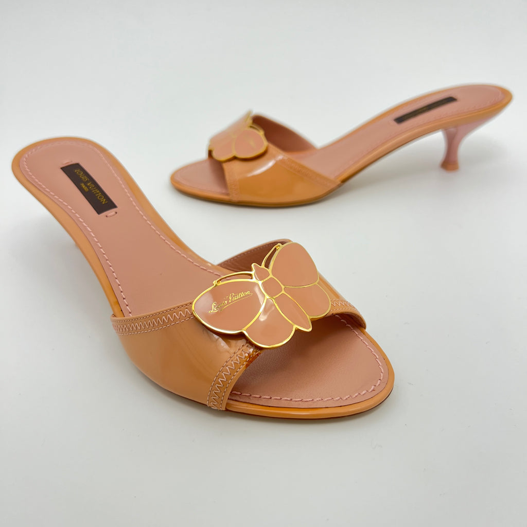 Louis Vuitton | Nude Pink Butterfly Logo Patent Leather Mules Unworn (35.5)