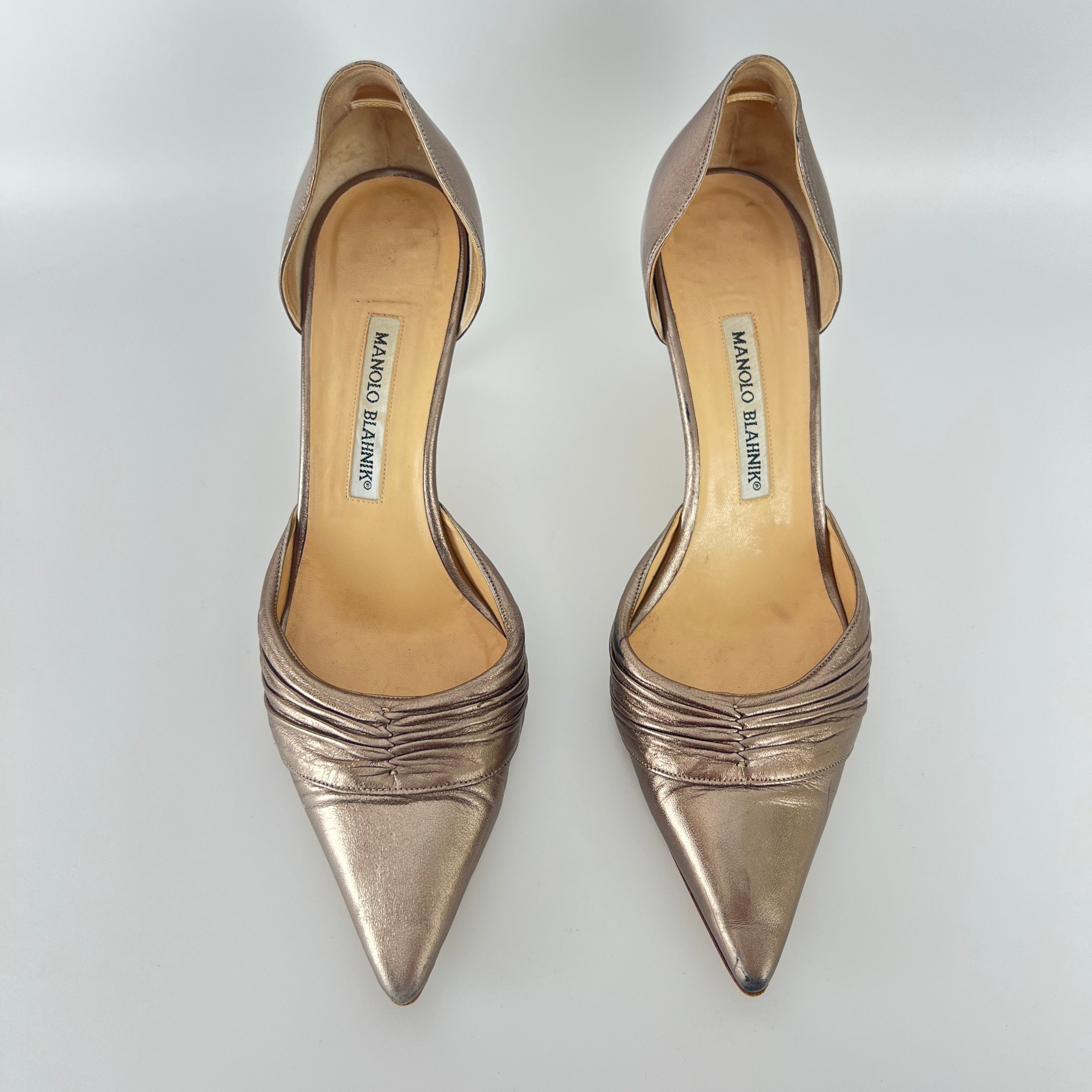 Manolo Blahnik | Metallic Silver Pointed Toe D'Orsay Pumps (39.5)
