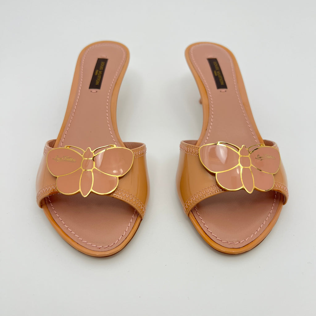 Louis Vuitton | Nude Pink Butterfly Logo Patent Leather Mules Unworn (35.5)