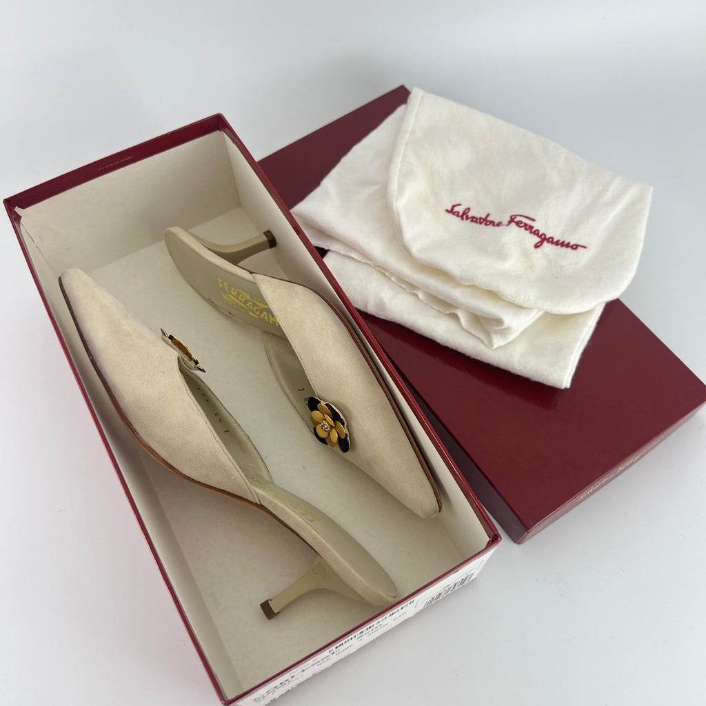 Ferragamo | Noblesse White Sued Leather Metal Flower Applique Pointed Toe Mule (36.5)