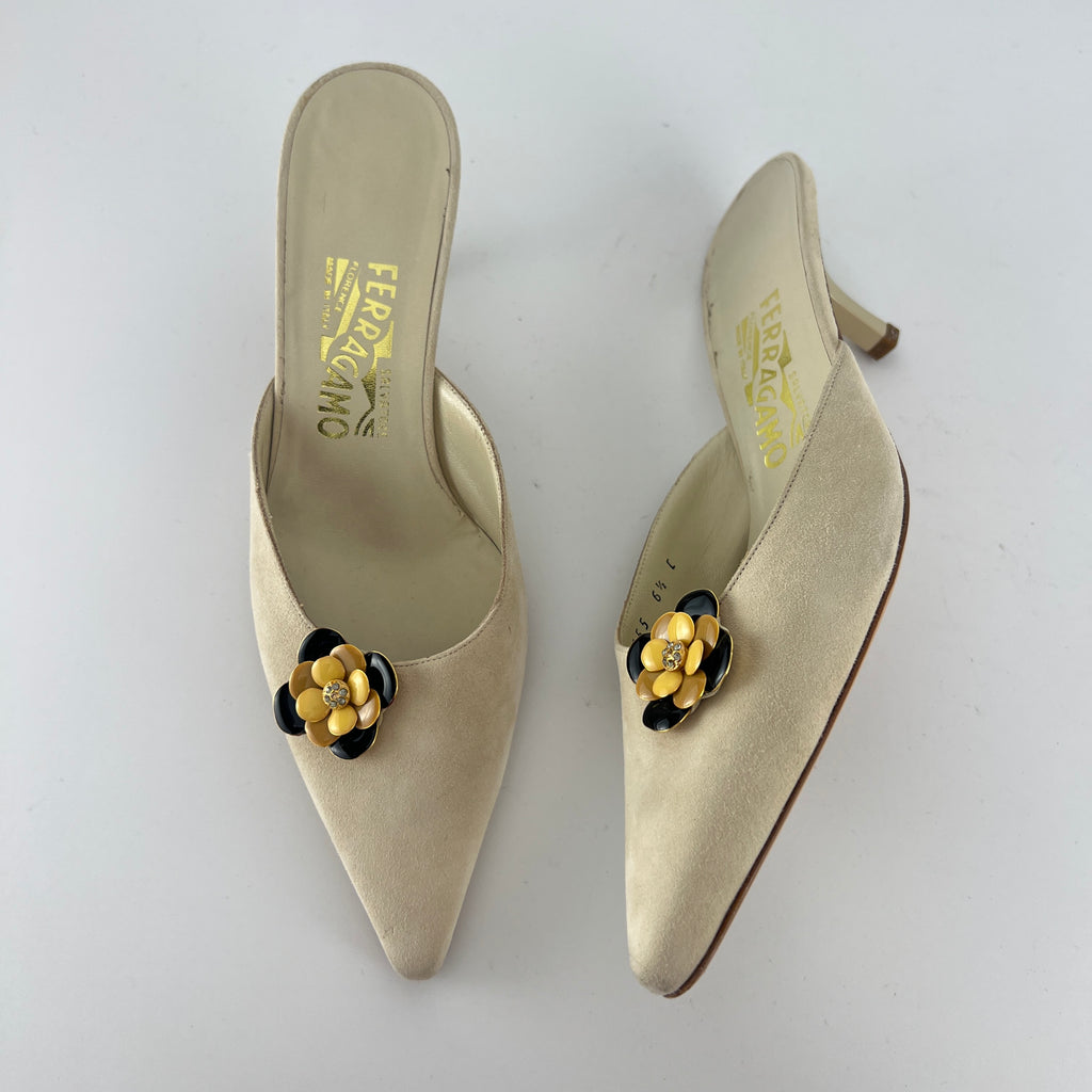 Ferragamo | Noblesse White Sued Leather Metal Flower Applique Pointed Toe Mule (36.5)