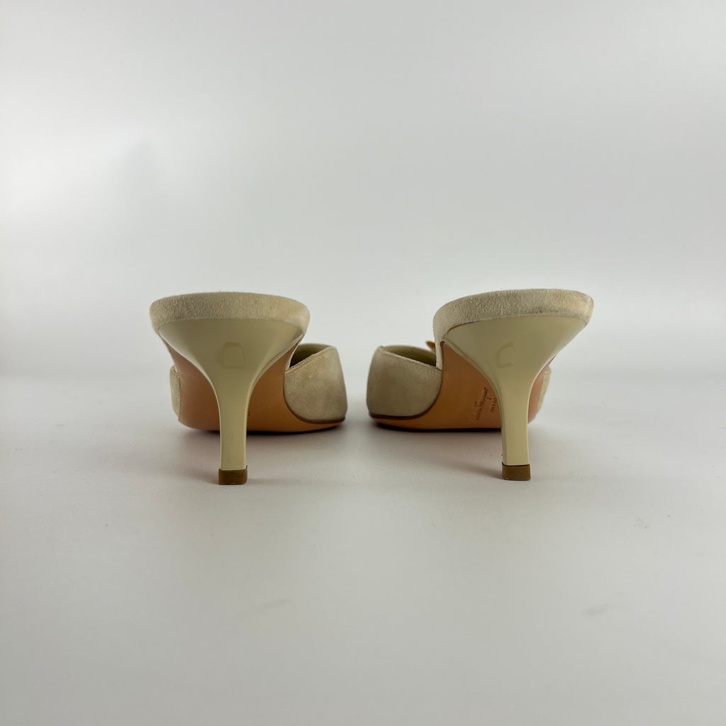 Ferragamo | Noblesse White Sued Leather Metal Flower Applique Pointed Toe Mule (36.5)