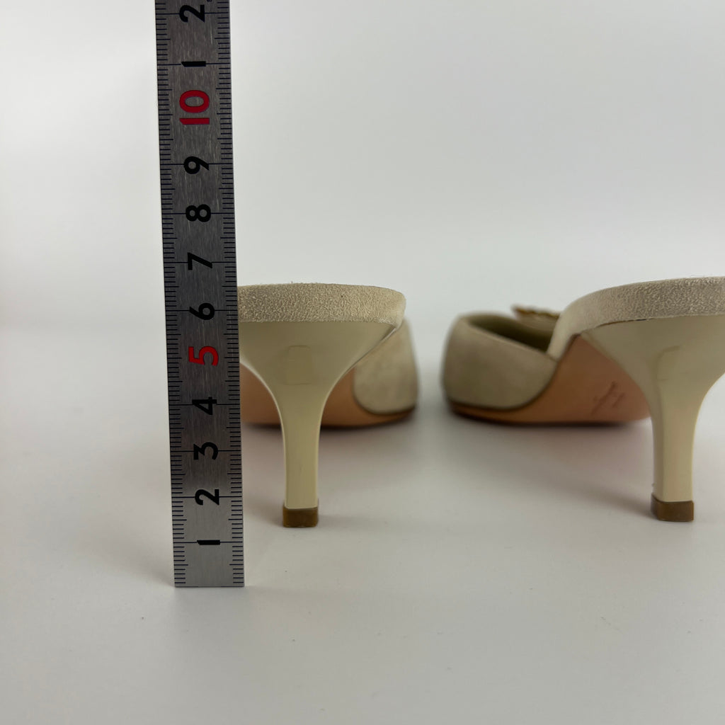 Ferragamo | Noblesse White Sued Leather Metal Flower Applique Pointed Toe Mule (36.5)