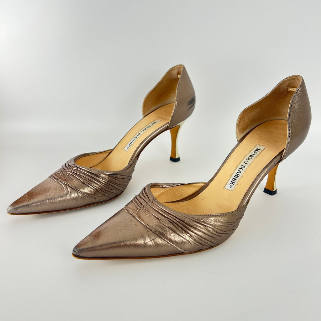 Manolo Blahnik | Metallic Silver Pointed Toe D'Orsay Pumps (39.5)
