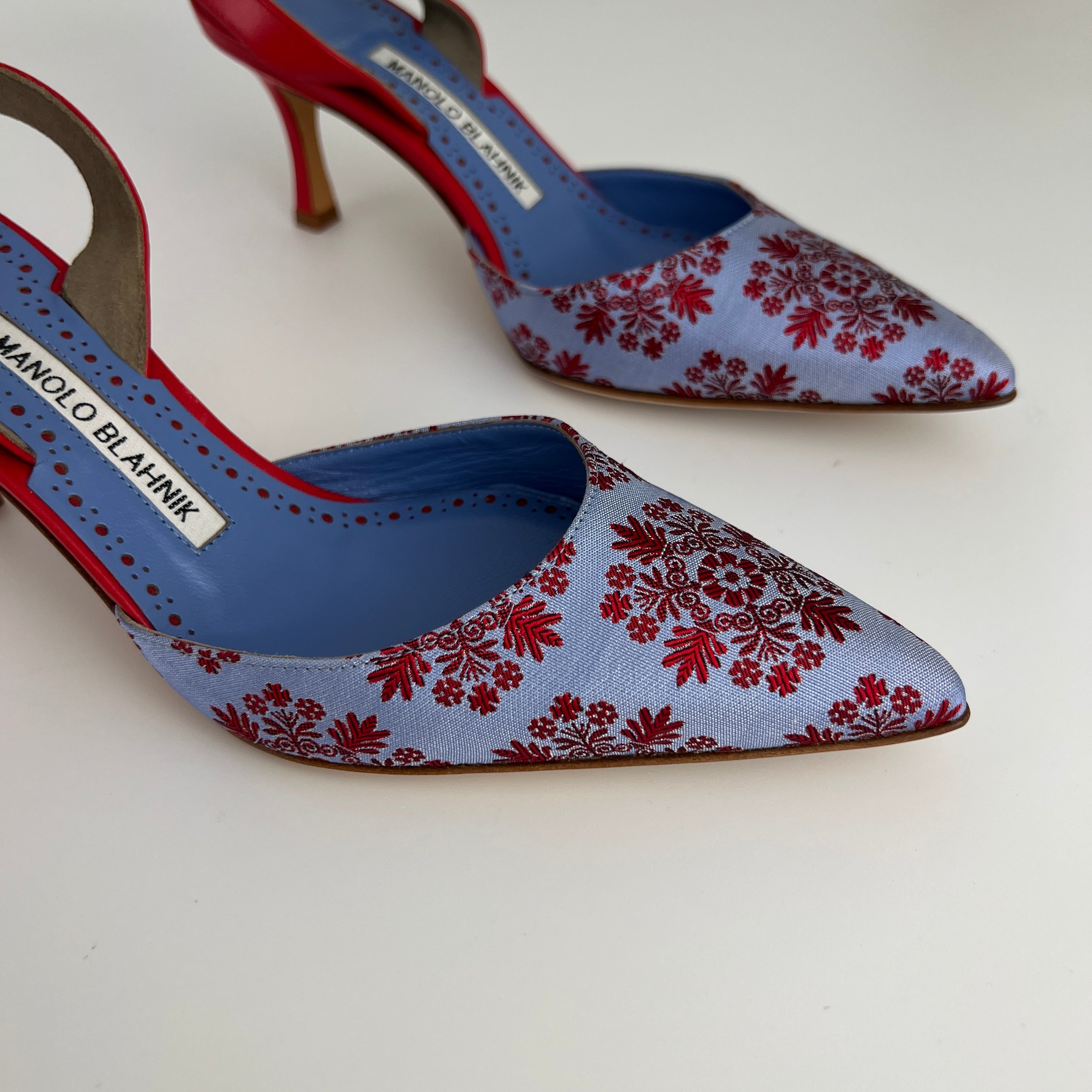 Manolo Blahnik | Floral Blue Red Fabric Leather Pointed Toe Slingback Heels (35.5)