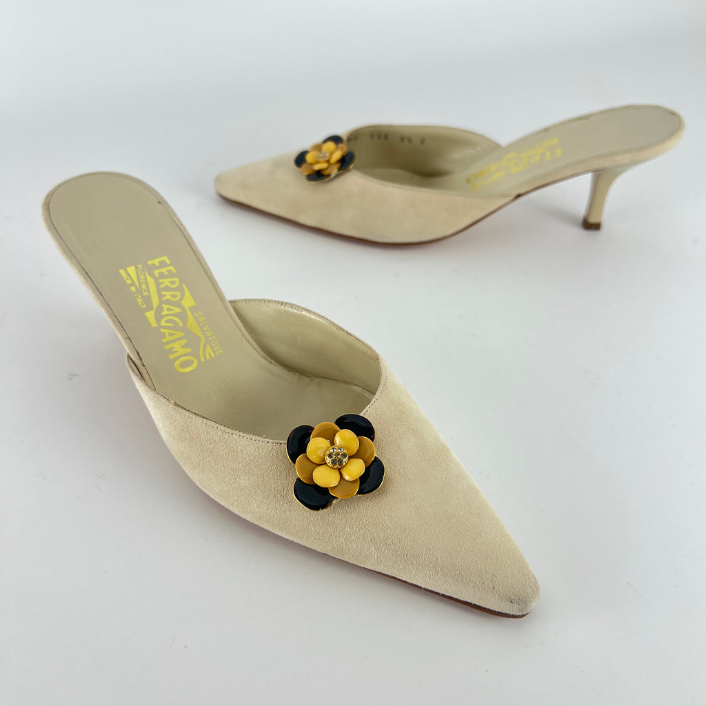 Ferragamo | Noblesse White Sued Leather Metal Flower Applique Pointed Toe Mule (36.5)
