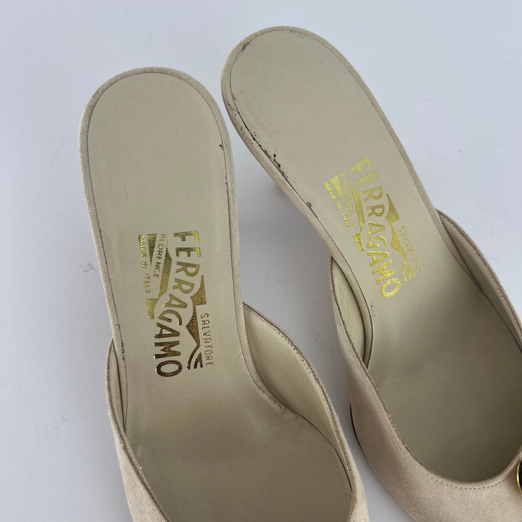 Ferragamo | Noblesse White Sued Leather Metal Flower Applique Pointed Toe Mule (36.5)