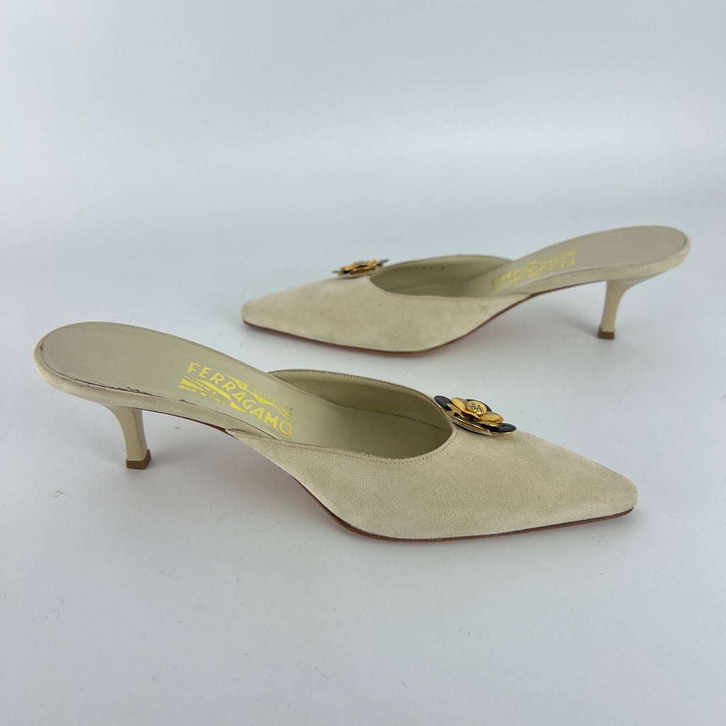 Ferragamo | Noblesse White Sued Leather Metal Flower Applique Pointed Toe Mule (36.5)