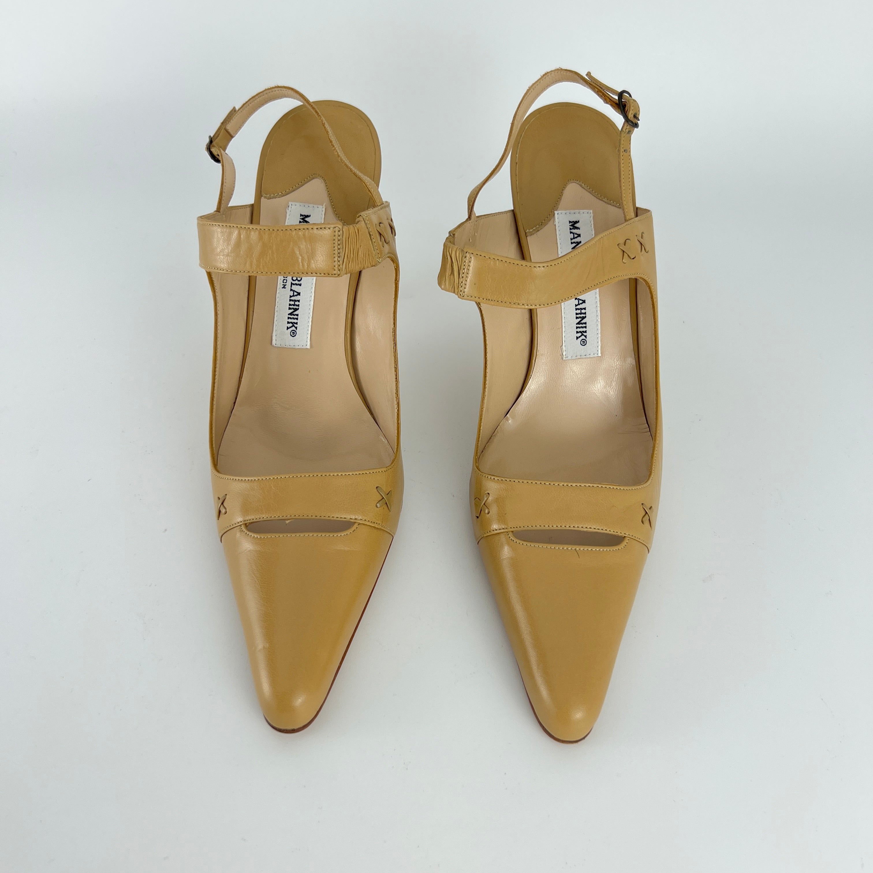 Manolo Blahnik | Vintage Nude Leather Pointed Toe Slingback Heels (39)