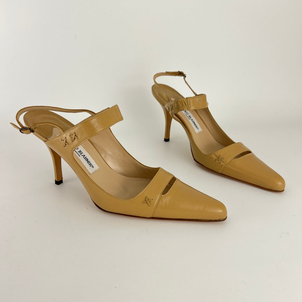 Manolo Blahnik | Vintage Nude Leather Pointed Toe Slingback Heels (39)
