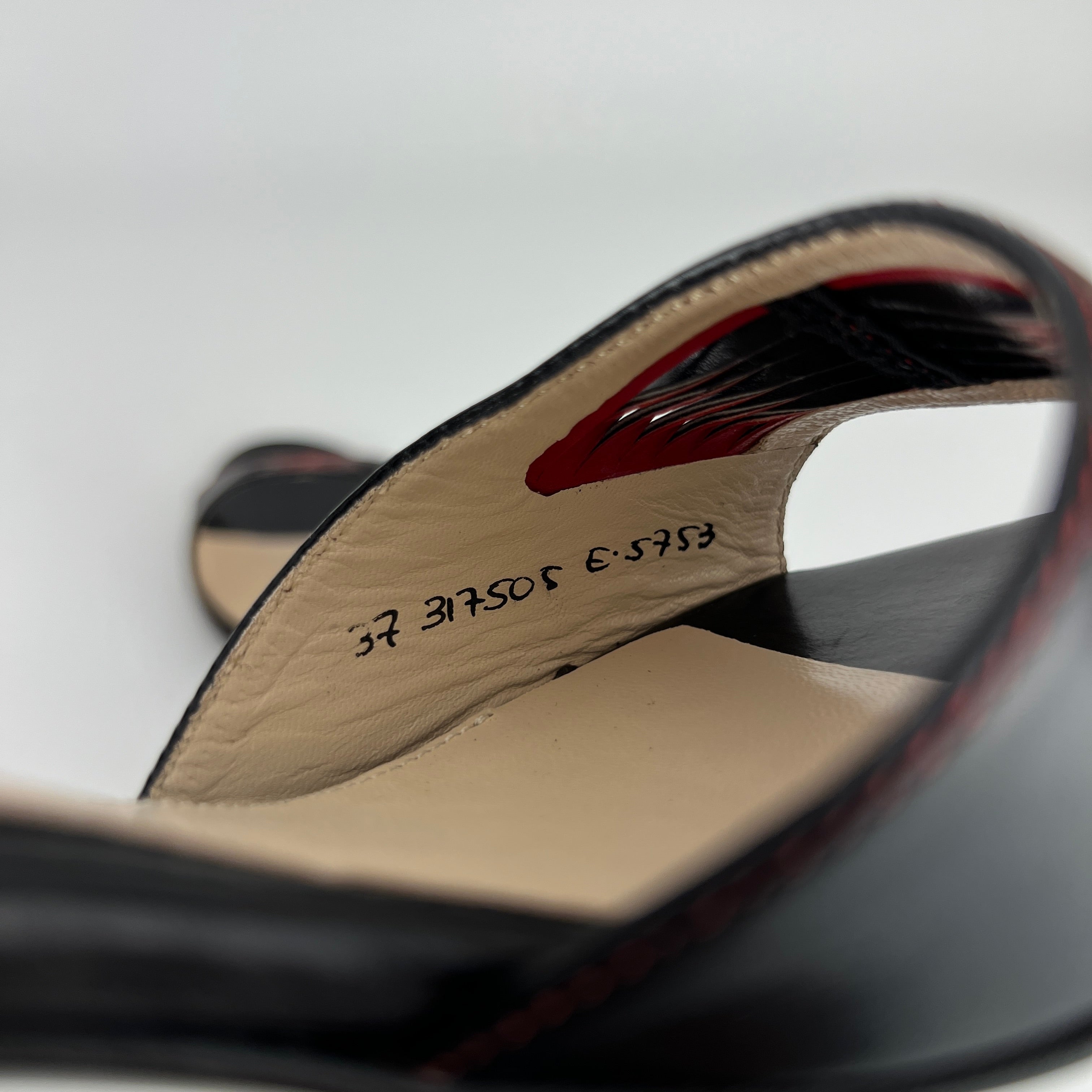 Bruno Magli | Black Leather Red Weave Top Stitch Slide Mules (37)