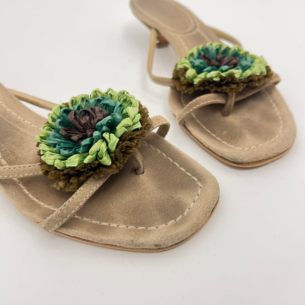 Miu Miu | Tan Beige Suede Leather Green Raffia Flower Kitten Heel Thong Mules Y2K (37)