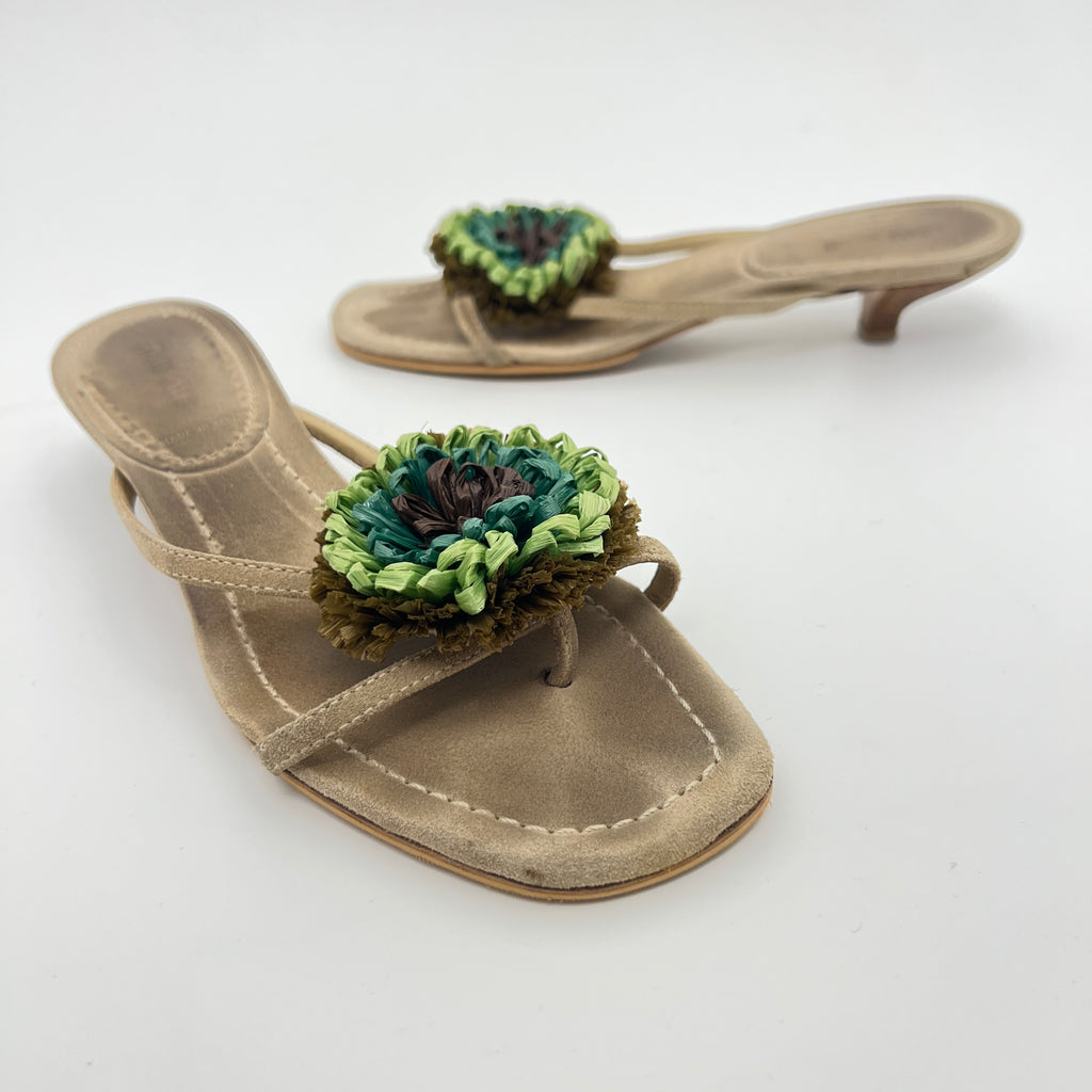 Miu Miu | Tan Beige Suede Leather Green Raffia Flower Kitten Heel Thong Mules Y2K (37)