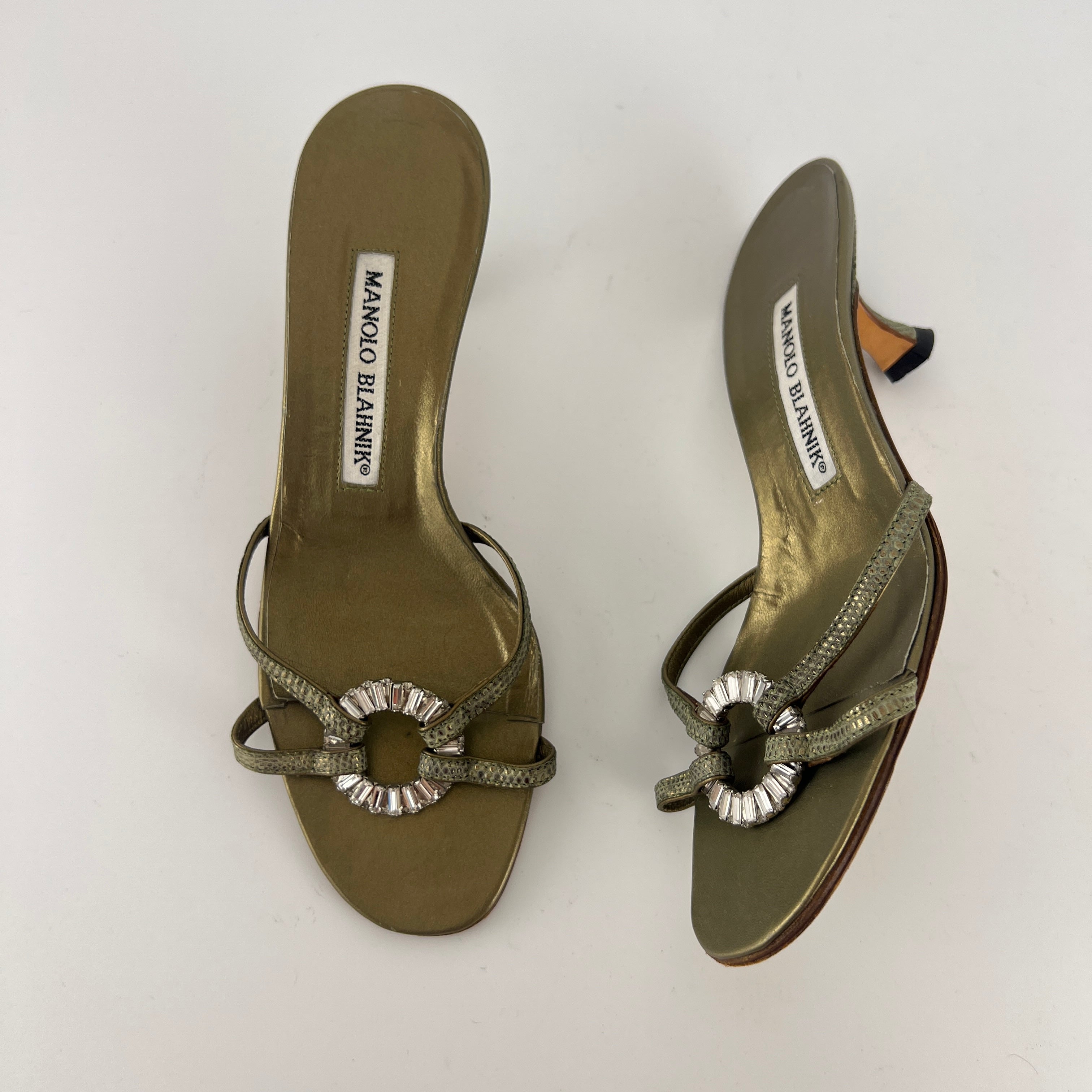 Manolo Blahnik | Vintage Olive Lizard Leather Jewel Ring Kitten Heel Mules Rare (35.5)
