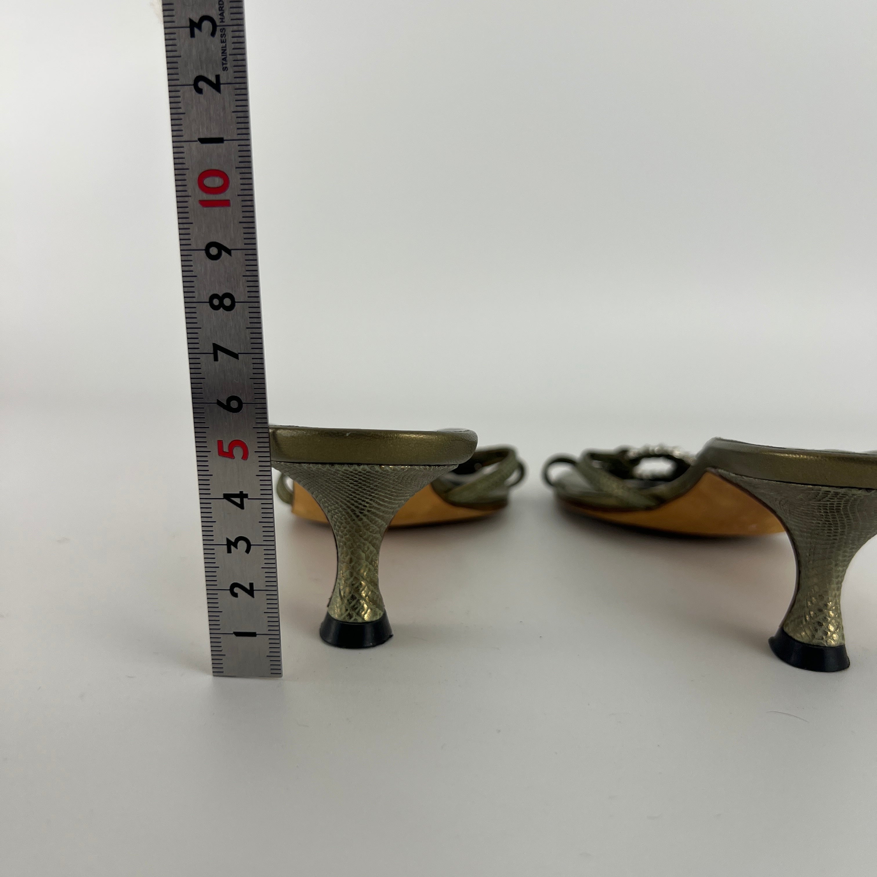 Manolo Blahnik | Vintage Olive Lizard Leather Jewel Ring Kitten Heel Mules Rare (35.5)