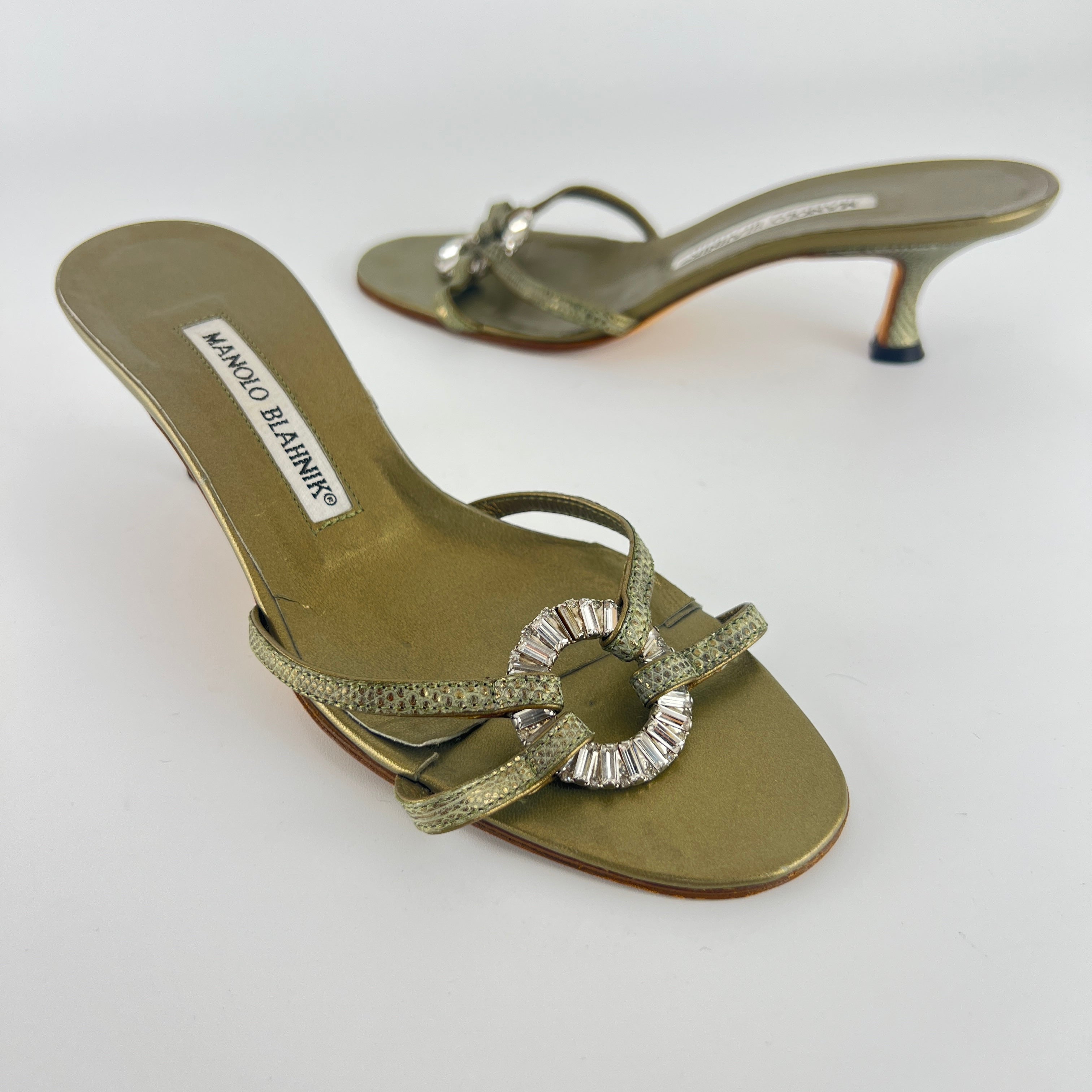 Manolo Blahnik | Vintage Olive Lizard Leather Jewel Ring Kitten Heel Mules Rare (35.5)