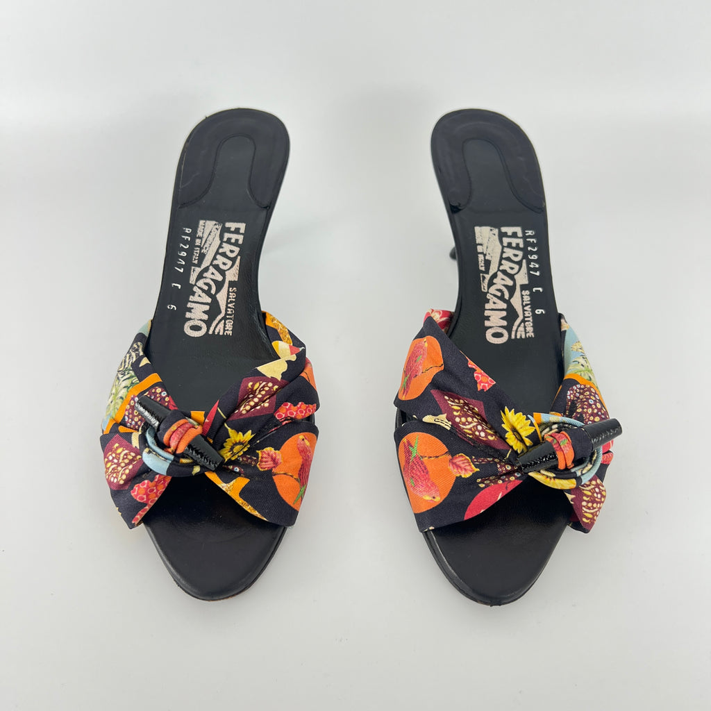 Ferragamo | Tropical Pattern Fabric Twist Button Black Slide Mules (6 , 36)