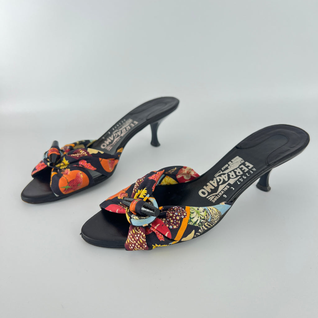 Ferragamo | Tropical Pattern Fabric Twist Button Black Slide Mules (6 , 36)