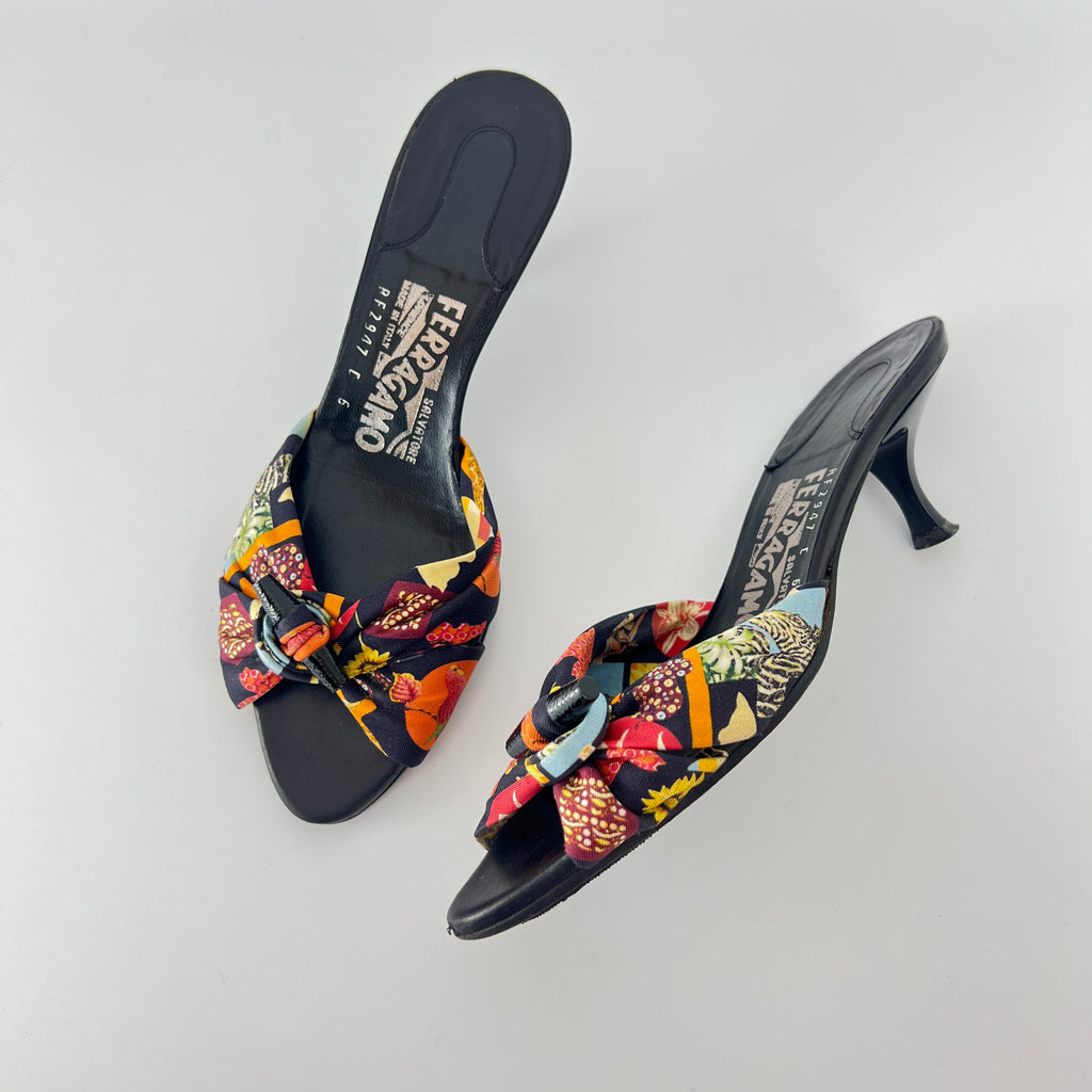 Ferragamo | Tropical Pattern Fabric Twist Button Black Slide Mules (6 , 36)