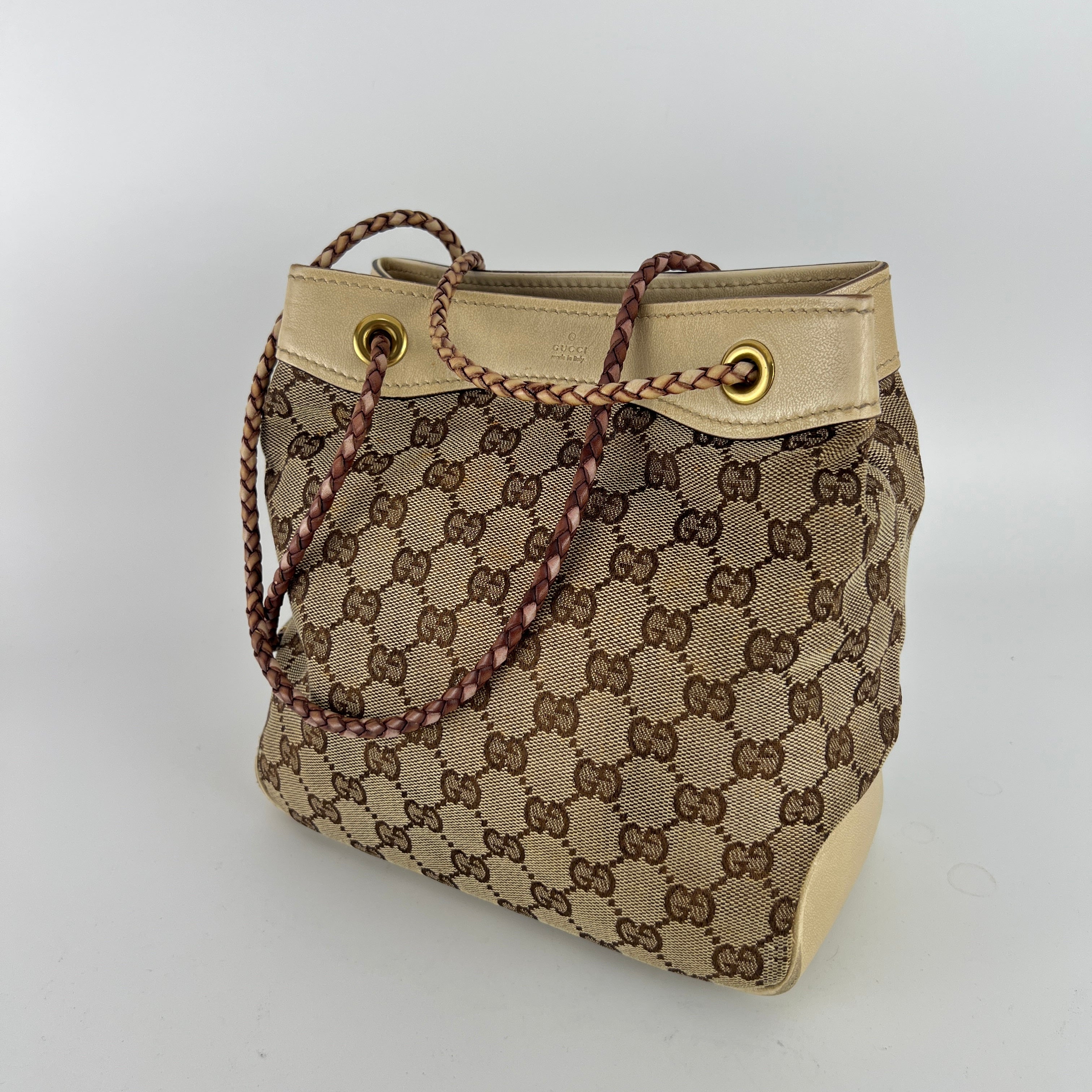 Gucci | Tom Ford Era Vintage GG Monogram Beige Canvas Leather Braid Bucket Bag