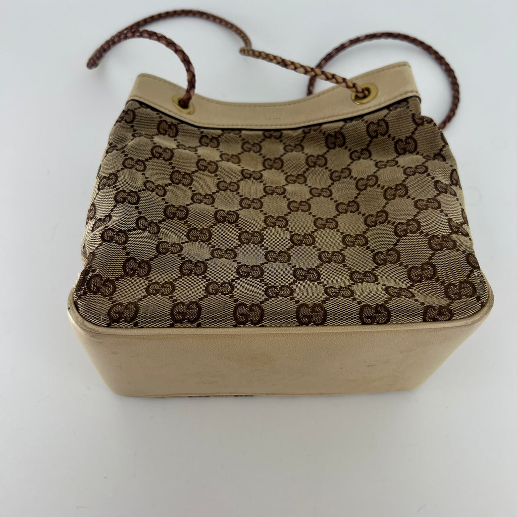 Gucci | Tom Ford Era Vintage GG Monogram Beige Canvas Leather Braid Bucket Bag