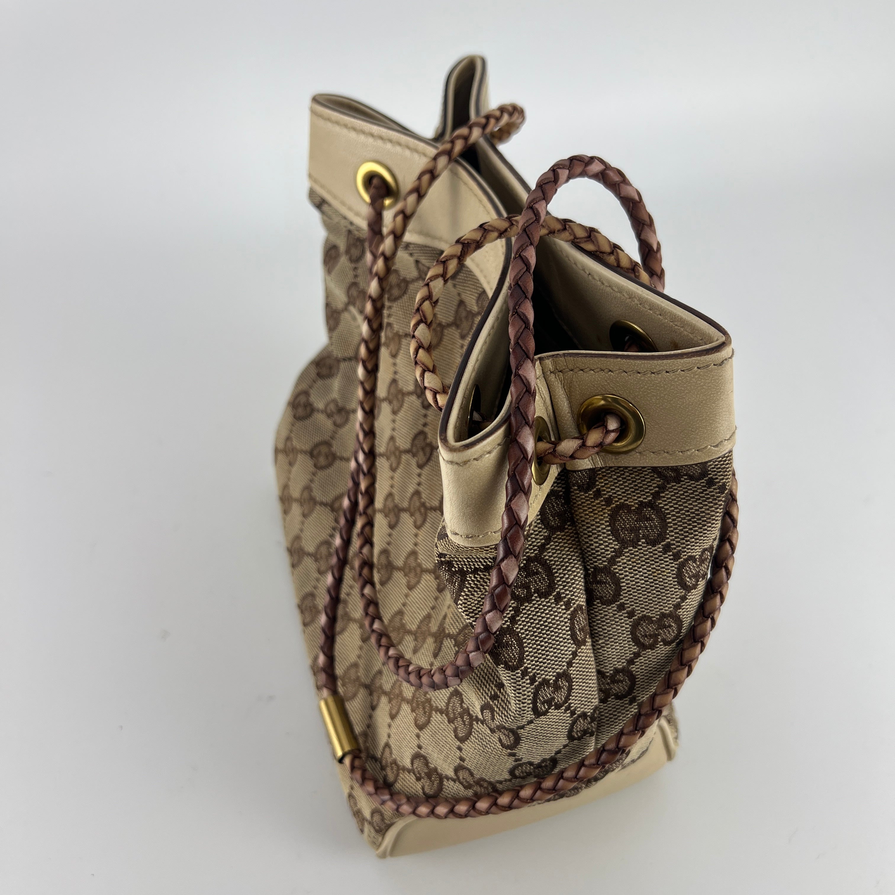 Gucci | Tom Ford Era Vintage GG Monogram Beige Canvas Leather Braid Bucket Bag