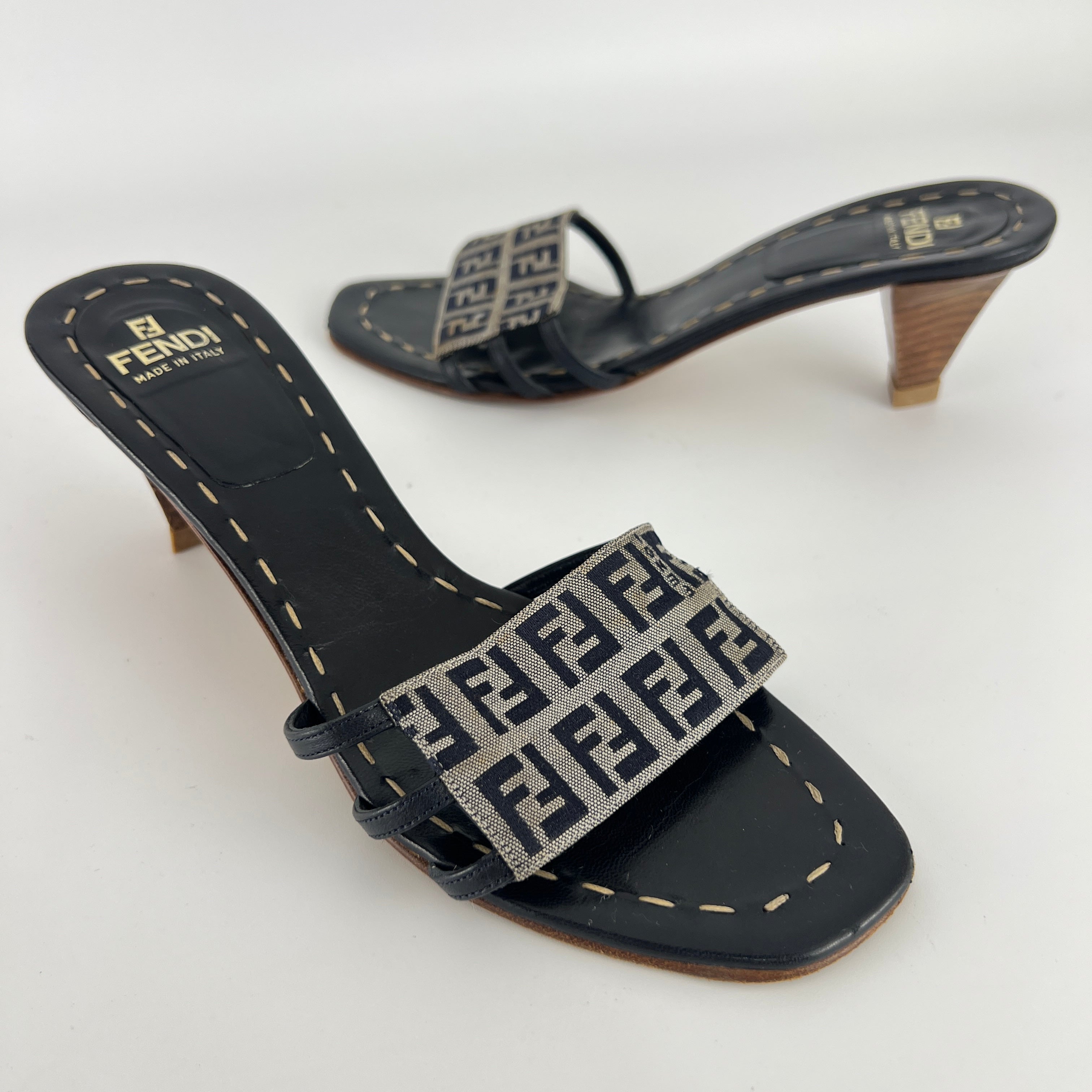 Fendi | Navy FF Zucca Pattern Mid Heel Topstiching Canvas Mules (37.5)