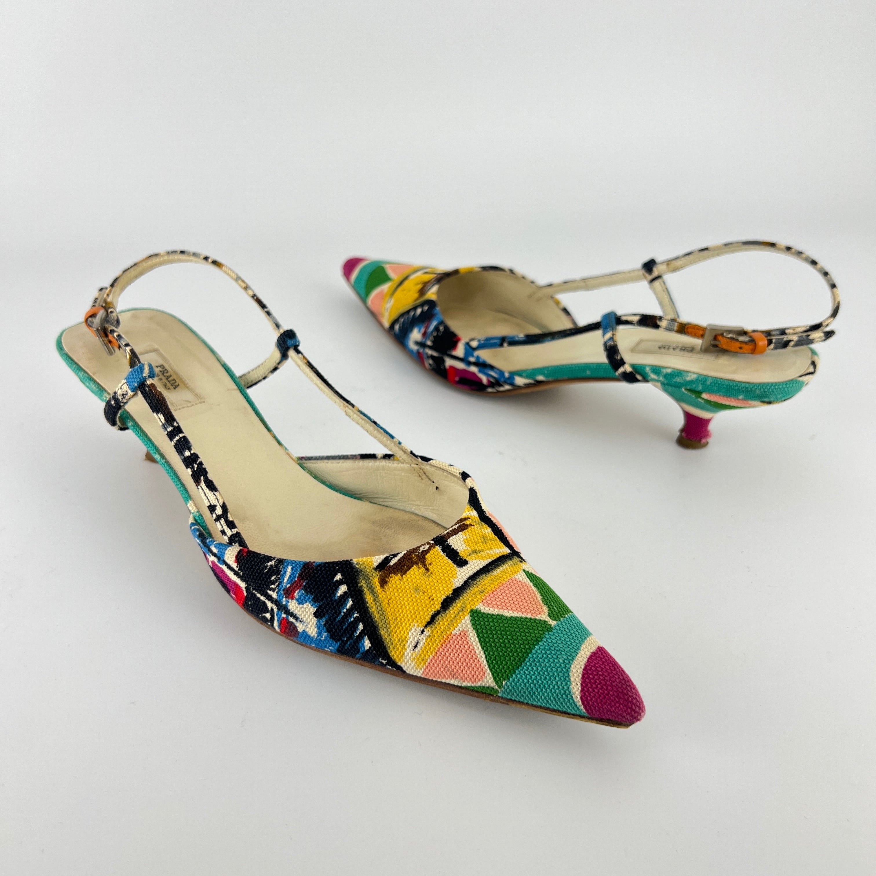 Prada | Vintage Venezia Print Canapa Pointed Toe Kitten Heel Slingback (35.5)
