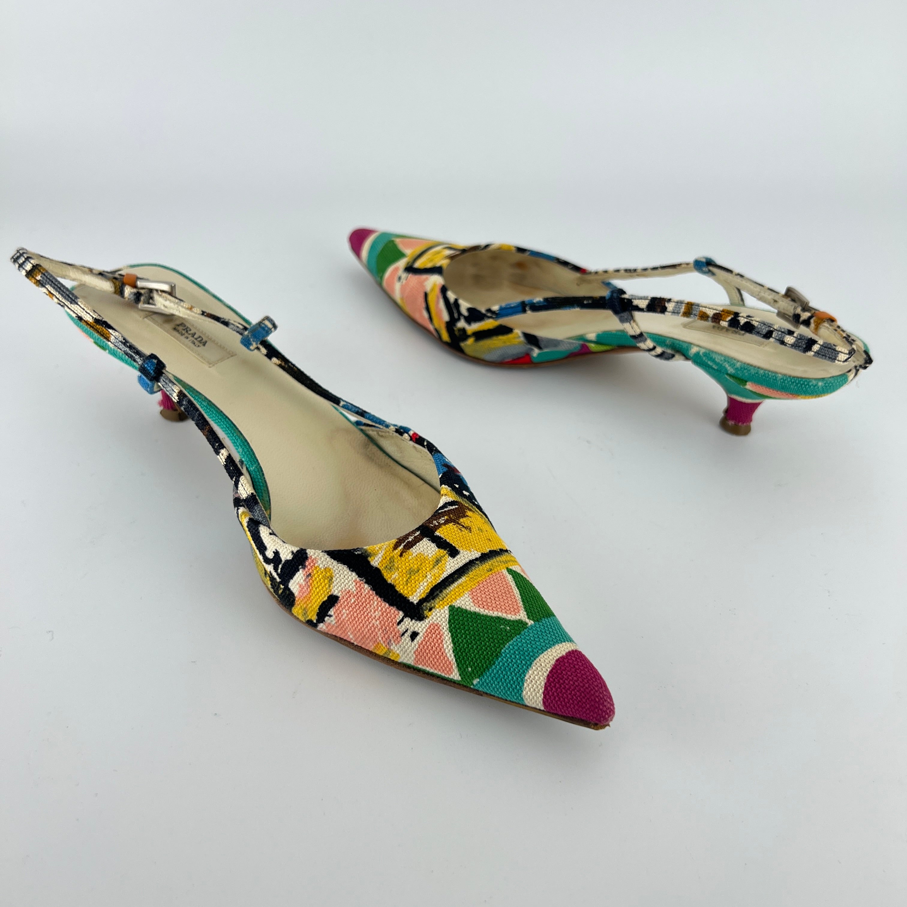 Prada | Vintage Venezia Print Canapa Pointed Toe Kitten Heel Slingback (35.5)