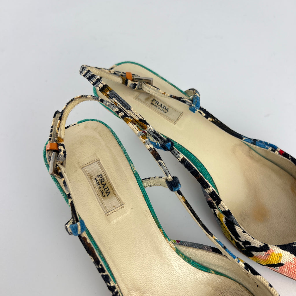Prada | Vintage Venezia Print Canapa Pointed Toe Kitten Heel Slingback (35.5)