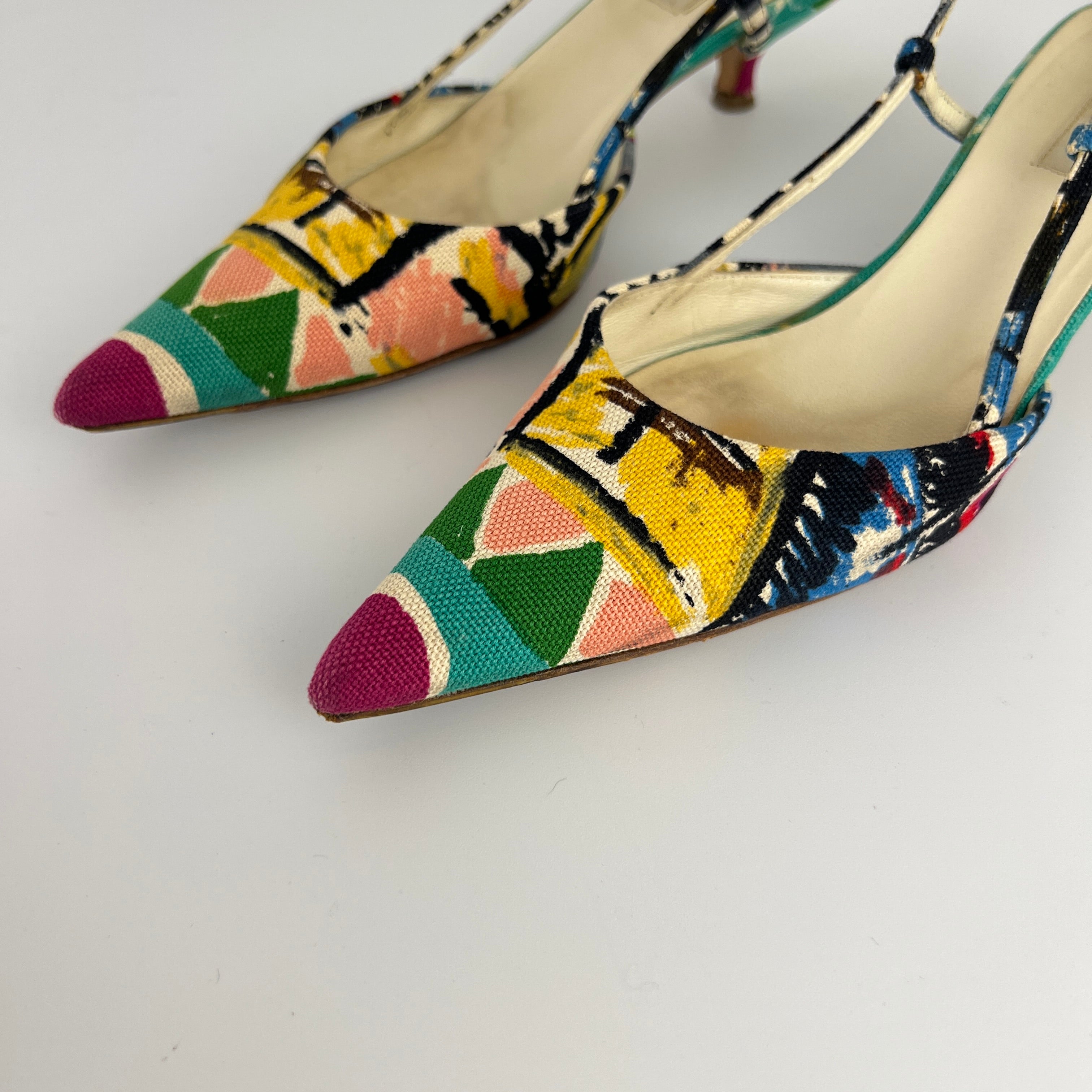 Prada | Vintage Venezia Print Canapa Pointed Toe Kitten Heel Slingback (35.5)