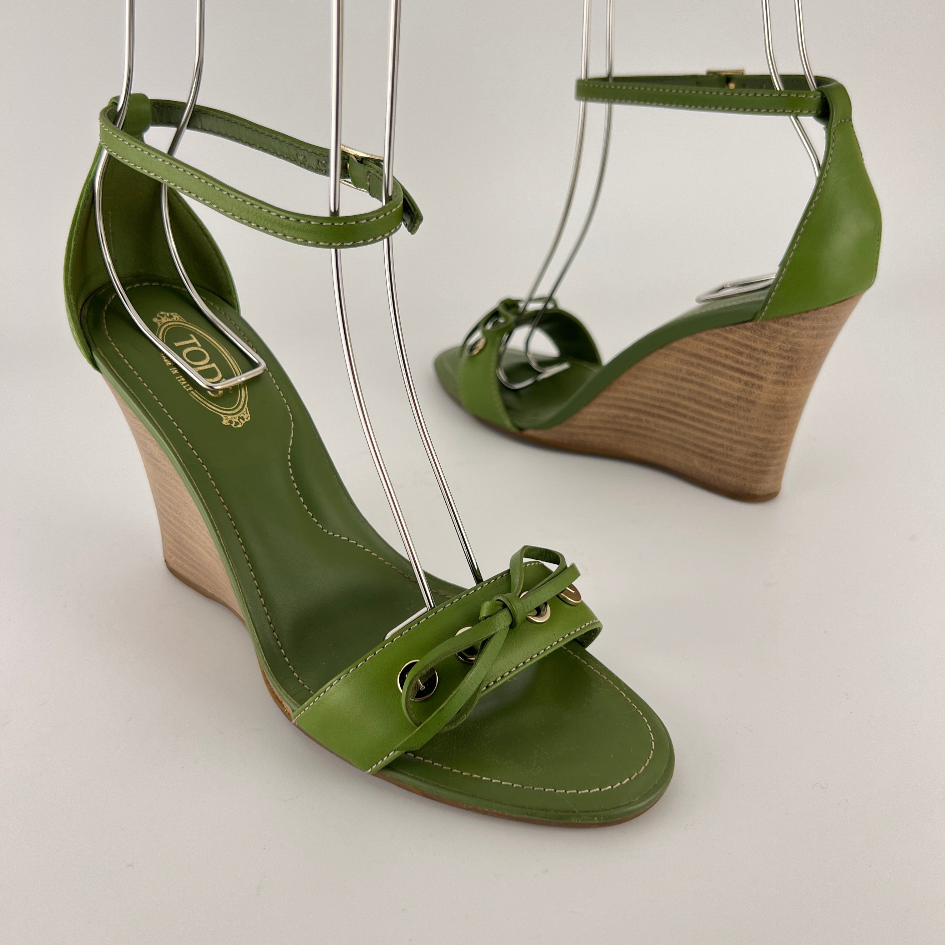 Tod's | Zeppa Green Leather Ribbon Bow Ankle Wrap Wedge Heels (37)