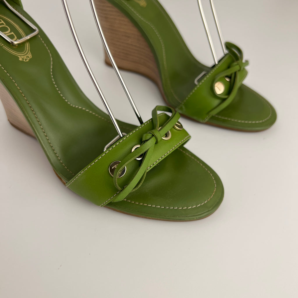 Tod's | Zeppa Green Leather Ribbon Bow Ankle Wrap Wedge Heels (37)