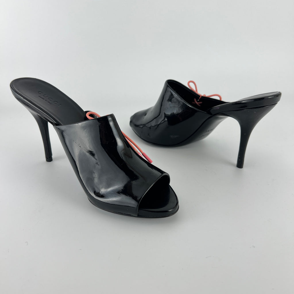 Gucci | Black Patent Leather Pink Lace Up Slide Mules (36.5)