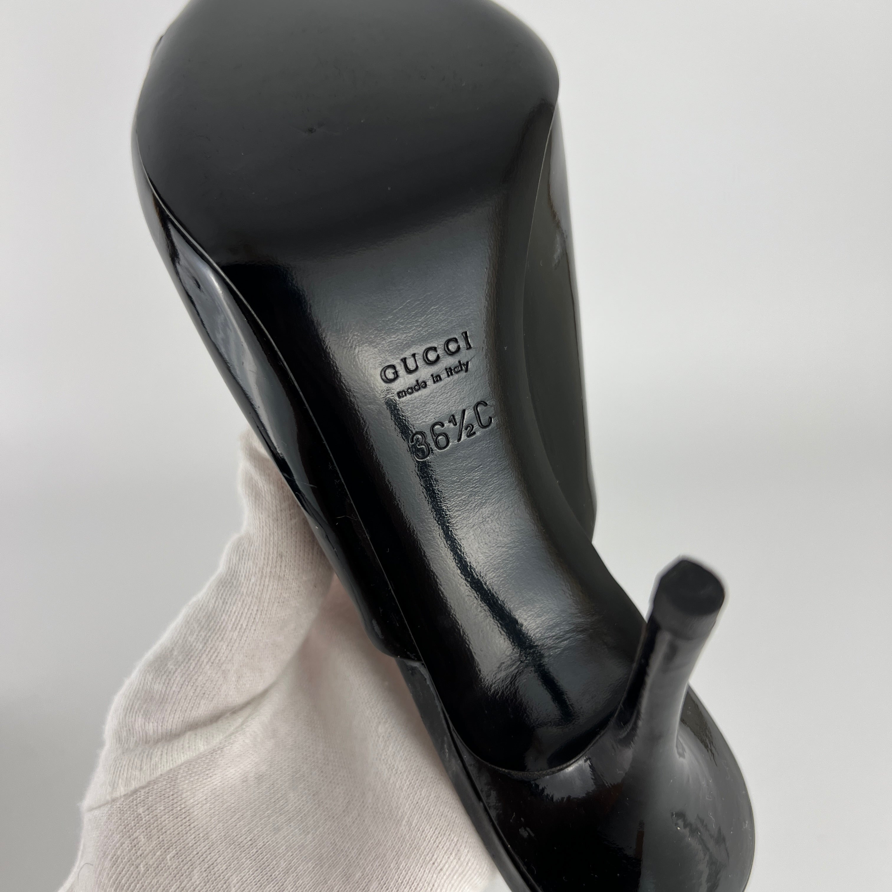 Gucci | Black Patent Leather Pink Lace Up Slide Mules (36.5)
