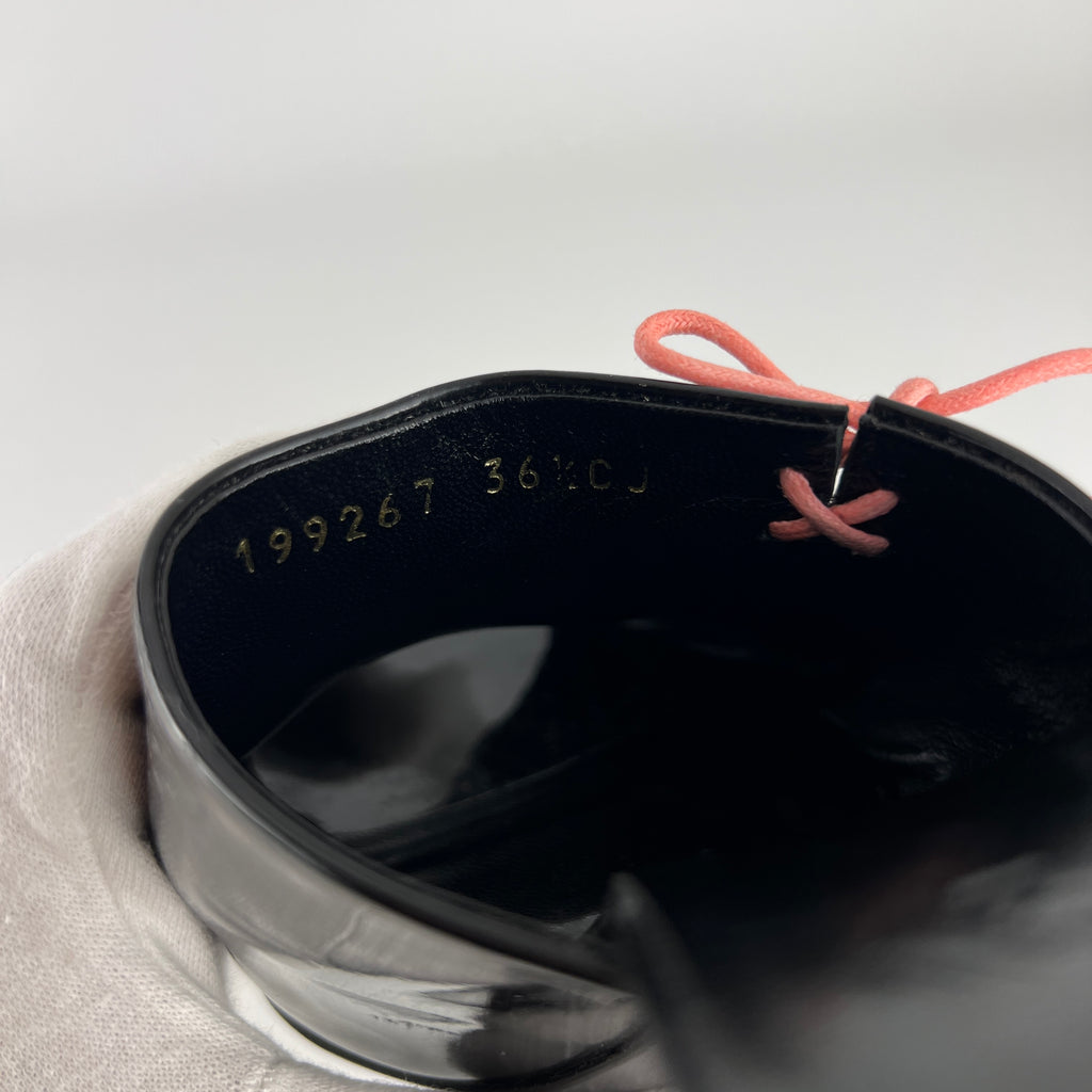 Gucci | Black Patent Leather Pink Lace Up Slide Mules (36.5)