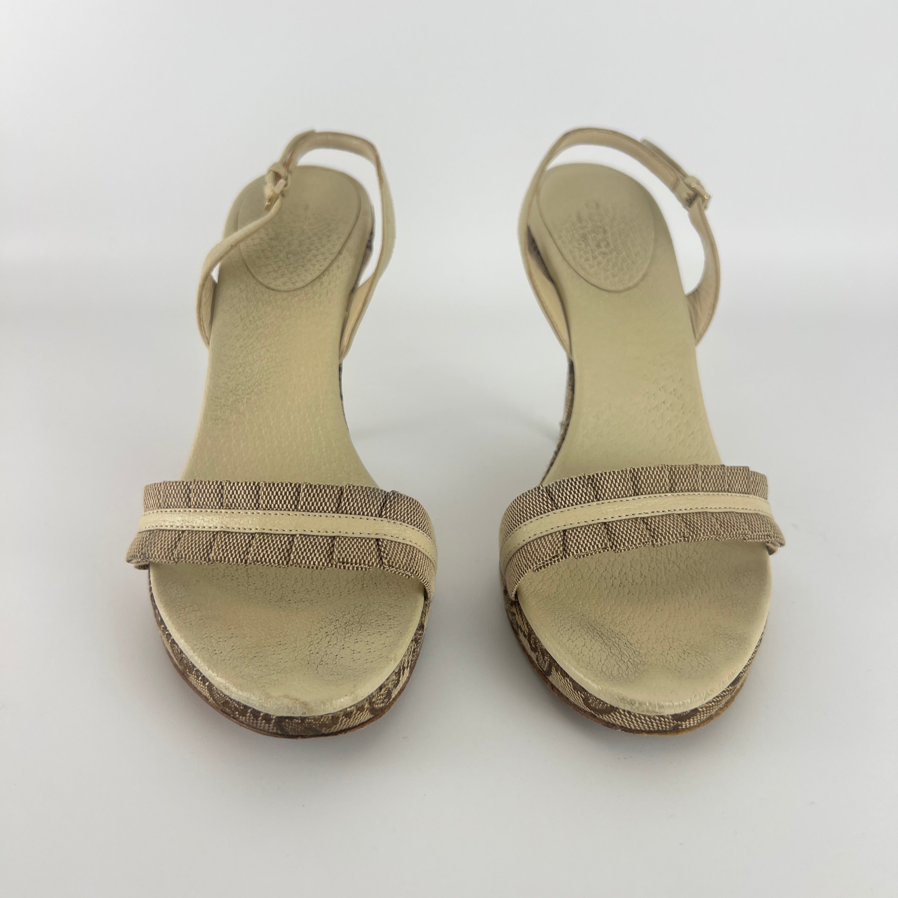 Gucci | Vintage GG Monogram Beige Pleated Strap Slingback Heels (37.5)