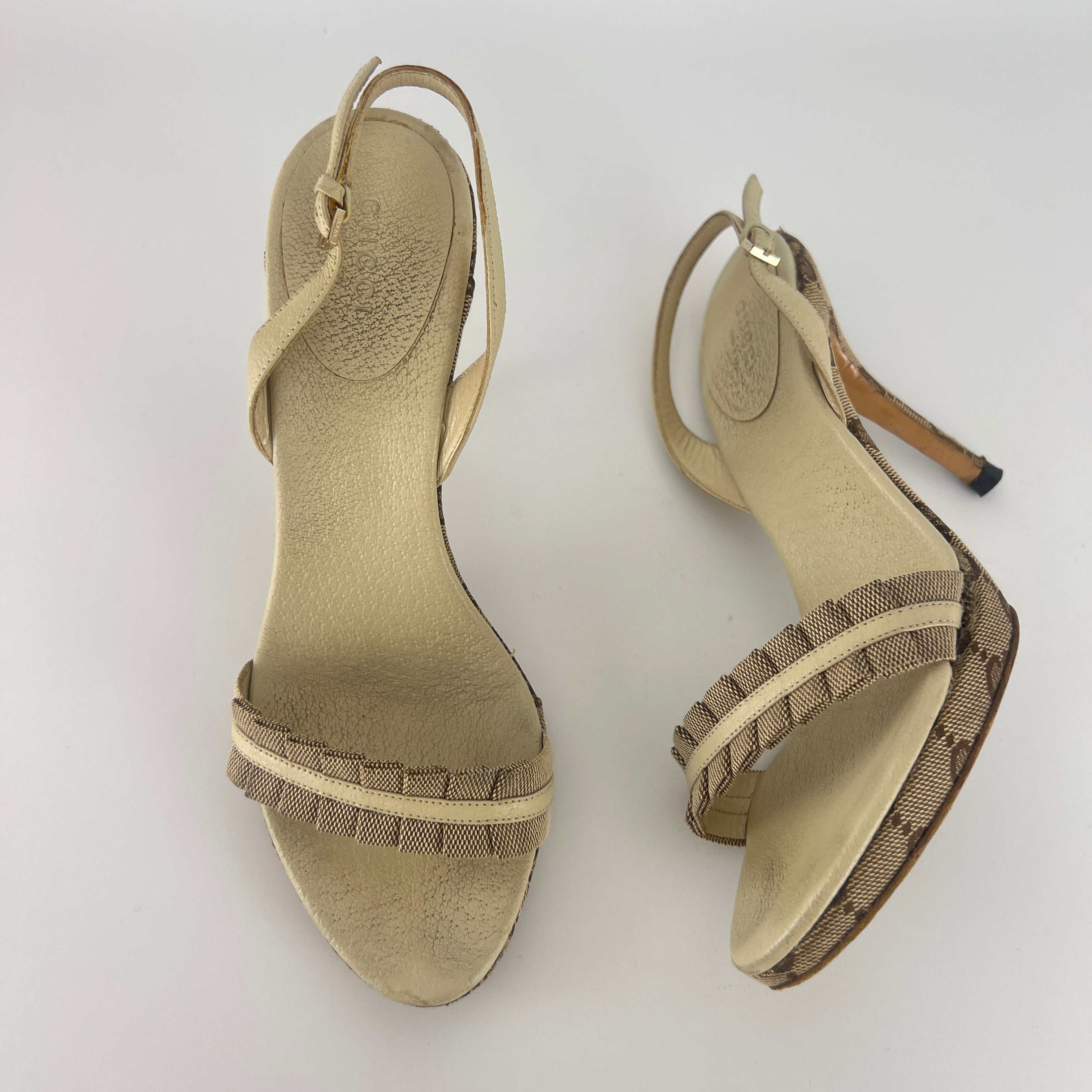 Gucci | Vintage GG Monogram Beige Pleated Strap Slingback Heels (37.5)