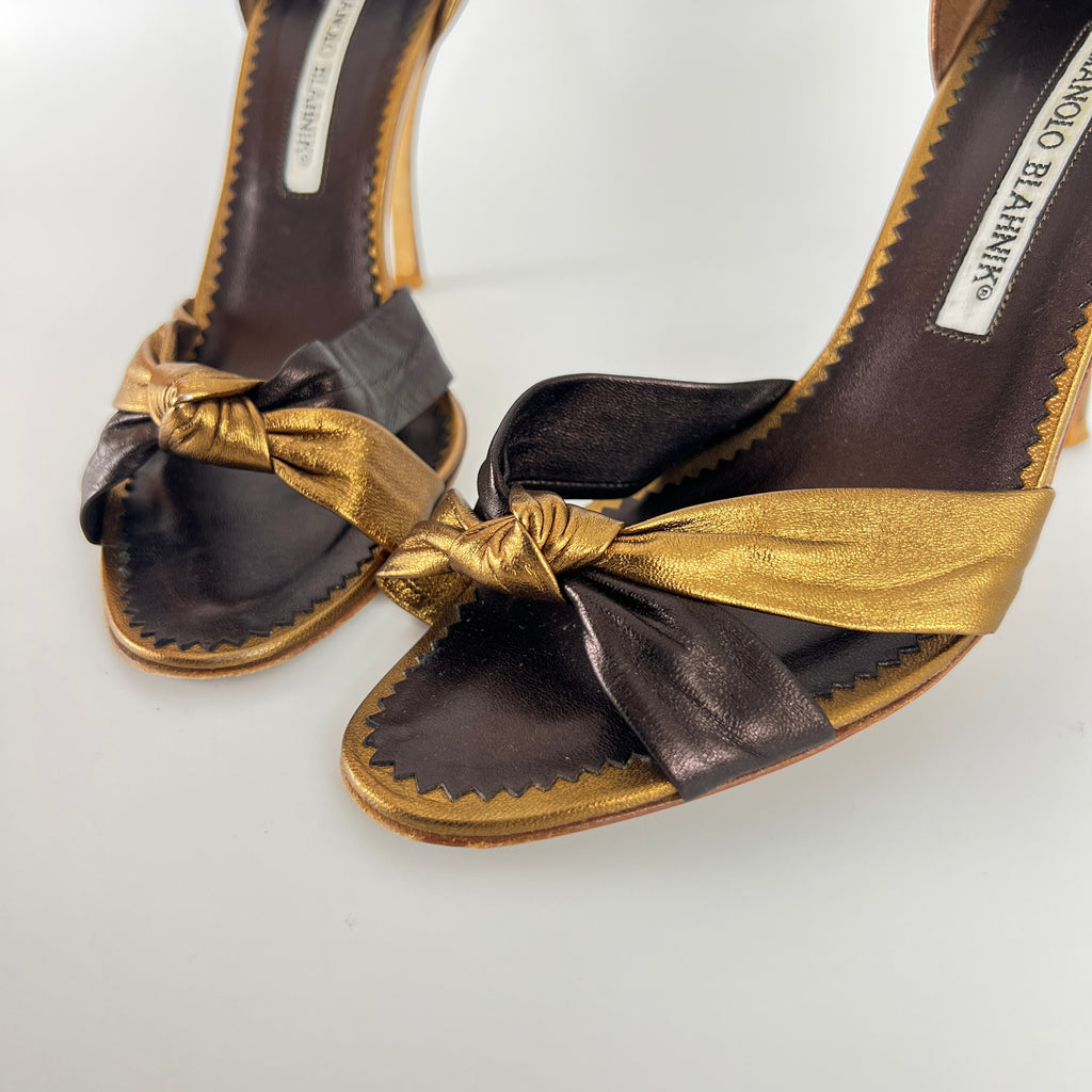 Manolo Blahnik | Oggi D'Orsay Nappa Leather Two Tone Gold Black Knot (37.5)