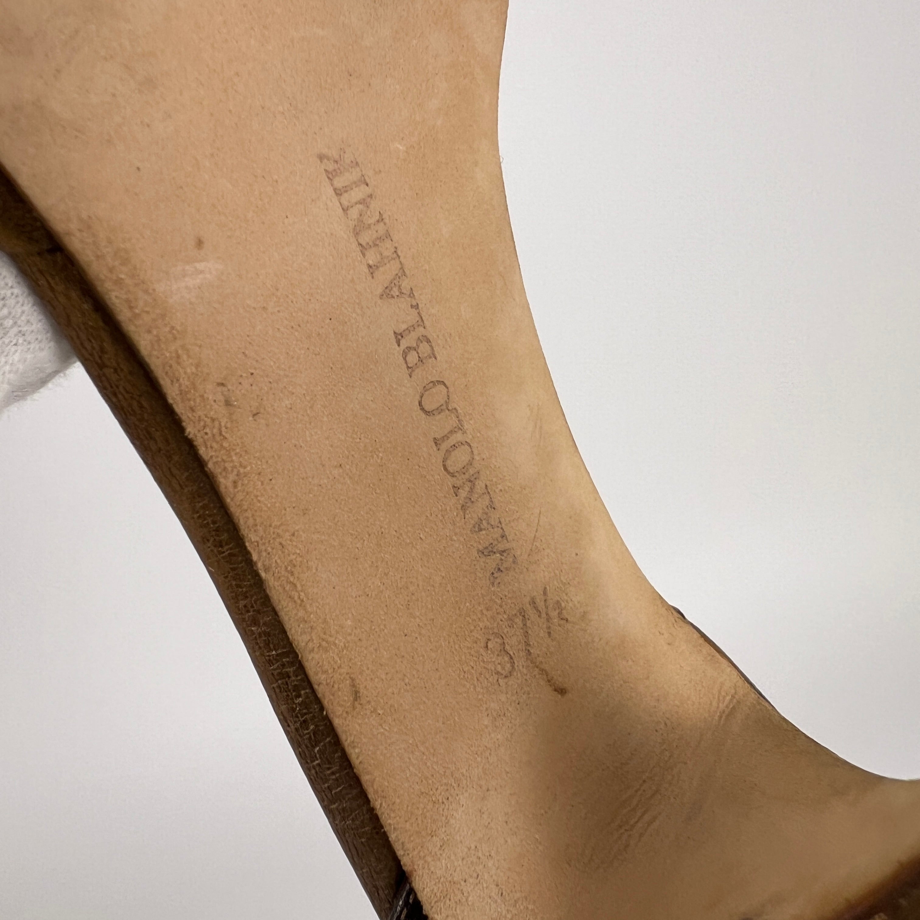 Manolo Blahnik | Oggi D'Orsay Nappa Leather Two Tone Gold Black Knot (37.5)