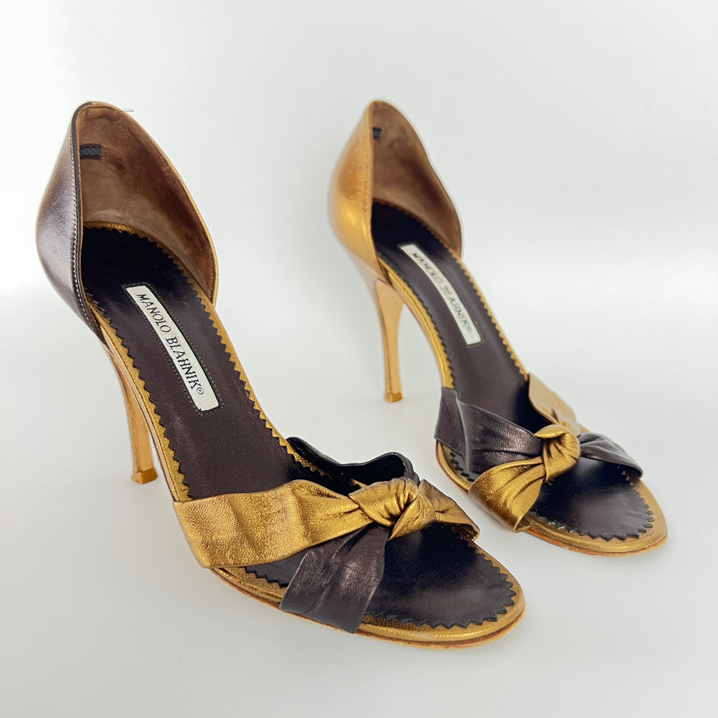 Manolo Blahnik | Oggi D'Orsay Nappa Leather Two Tone Gold Black Knot (37.5)