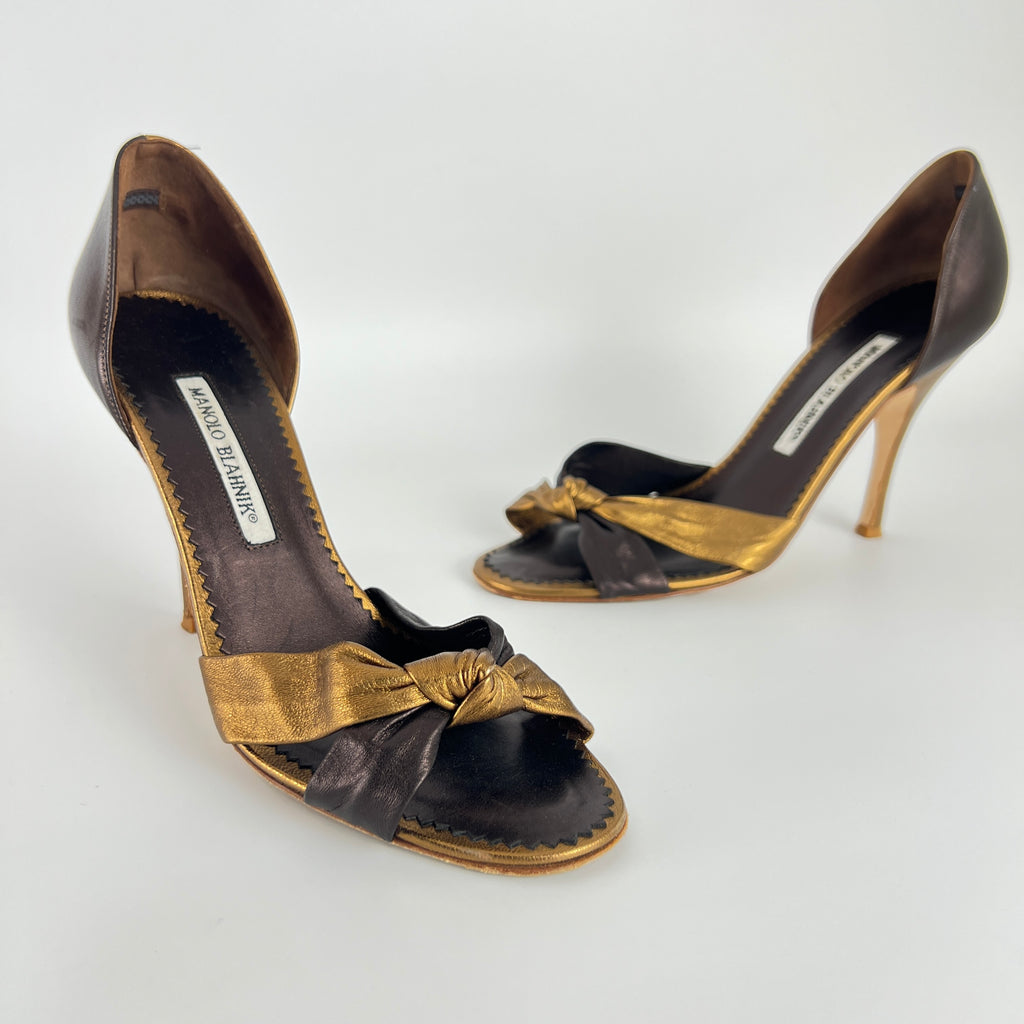 Manolo Blahnik | Oggi D'Orsay Nappa Leather Two Tone Gold Black Knot (37.5)
